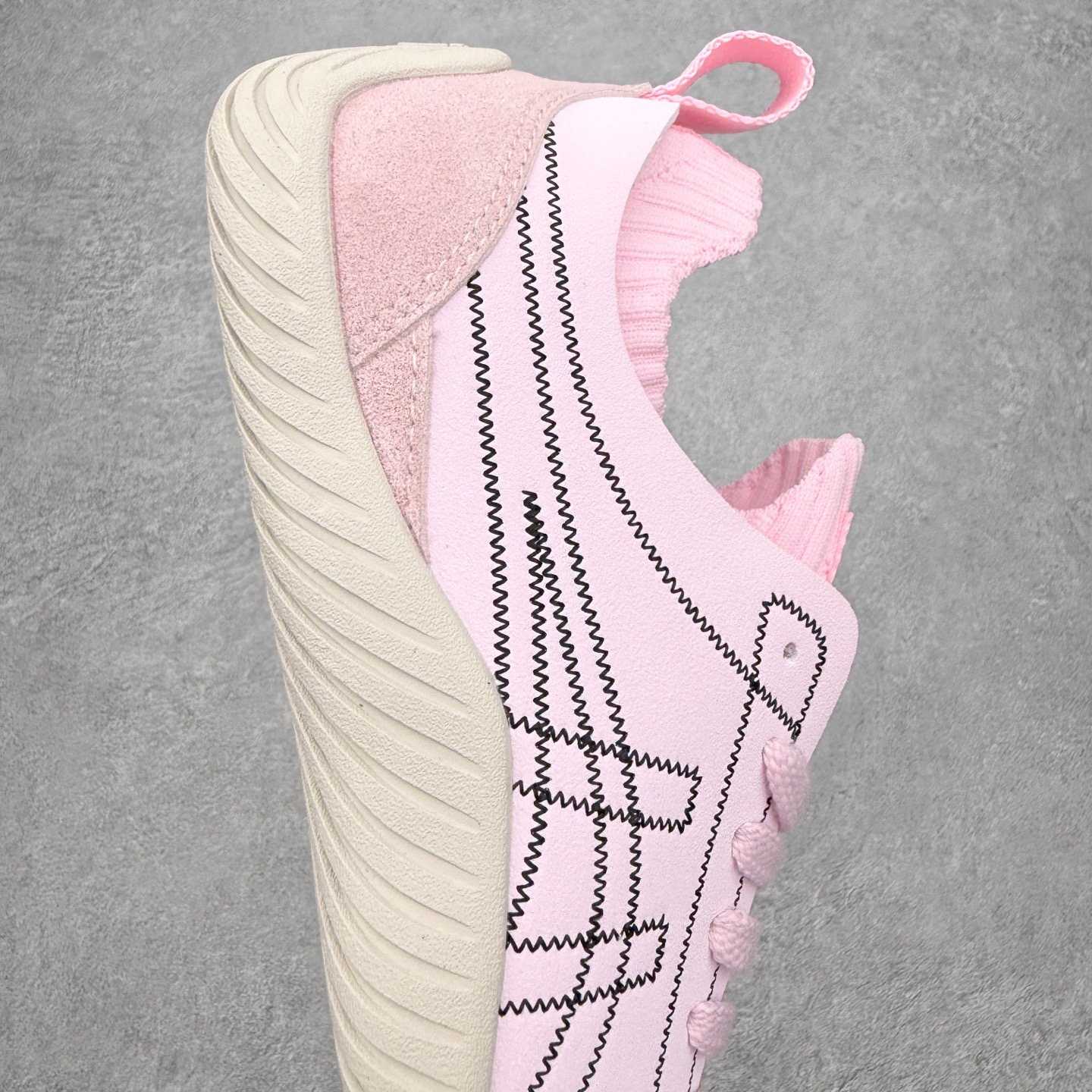 图片[6]-Onitsuka Tiger 鬼塚虎 Sclaw 轻便舒适防滑耐磨透气支撑吸汗低帮生活休闲鞋 低帮设计简洁利落 流畅的线条勾勒出随性的风格 鞋口织物收口 经典鞋袜一体 明线设计标志性logo 采用织物和柔软皮革拼接 时尚质感满满 防磨耐磨大底 上脚轻便舒适 尺码：36 37 37.5 38 39 39.5 40 40.5 41.5 42 42.5 43.5 44 45-选品中心