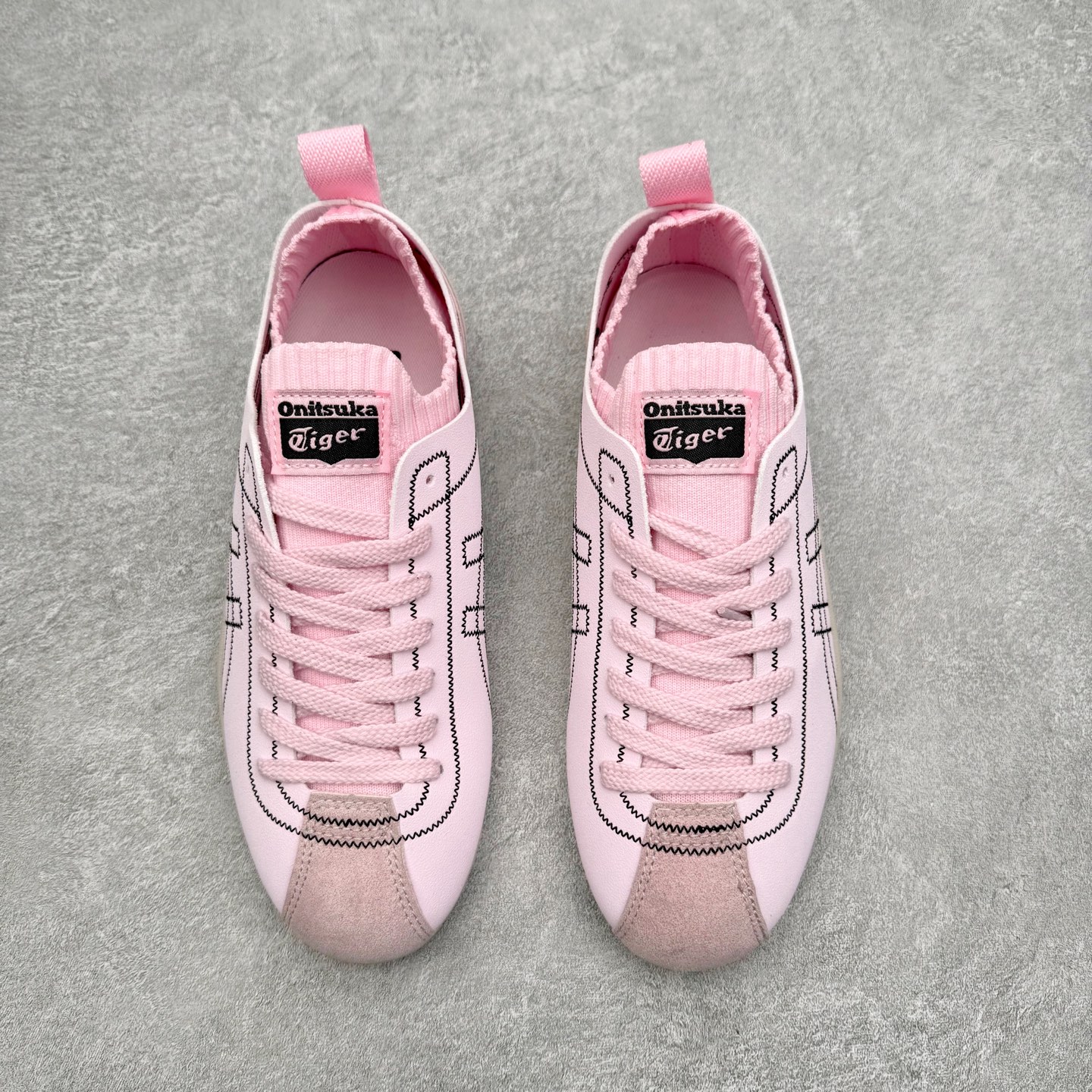 图片[2]-Onitsuka Tiger 鬼塚虎 Sclaw 轻便舒适防滑耐磨透气支撑吸汗低帮生活休闲鞋 低帮设计简洁利落 流畅的线条勾勒出随性的风格 鞋口织物收口 经典鞋袜一体 明线设计标志性logo 采用织物和柔软皮革拼接 时尚质感满满 防磨耐磨大底 上脚轻便舒适 尺码：36 37 37.5 38 39 39.5 40 40.5 41.5 42 42.5 43.5 44 45-选品中心