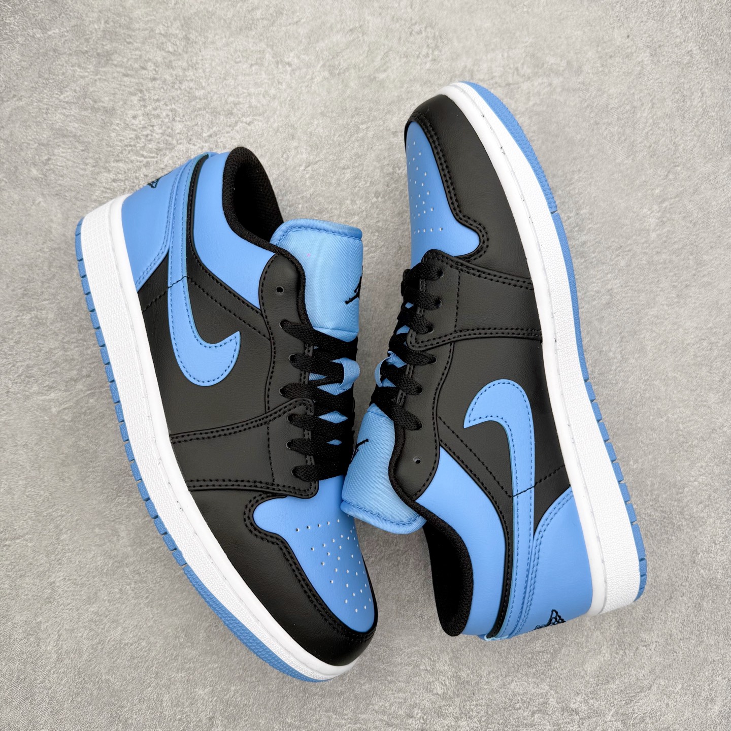 图片[3]-＃小DT Air Jordan AJ1 Low 低帮系列 全新流水线出品 超强性价比 DT版本平替选择 市场第二梯队 全部原鞋开发 原楦原纸板开发 全鞋电脑针车 原厂内置全掌气垫 原盒内在原标 唯一Zp原版鞋带绑法 免检产品 全新2022版型 全头层皮料 完美零毛边处理 原厂配置全掌气垫 价格定位良心 几十个配色陆续出货 实拍调校N版已经零色差零失真 百分百还原实物色彩所见即所得 不存在货不对板色差等低级问题 选购参考实物拍摄 不混卖不参货 只用心做好货严格选品 承诺混一赔十 尺码：36 36.5 37.5 38 38.5 39 40 40.5 41 42 42.5 43 44 44.5 45 46-选品中心