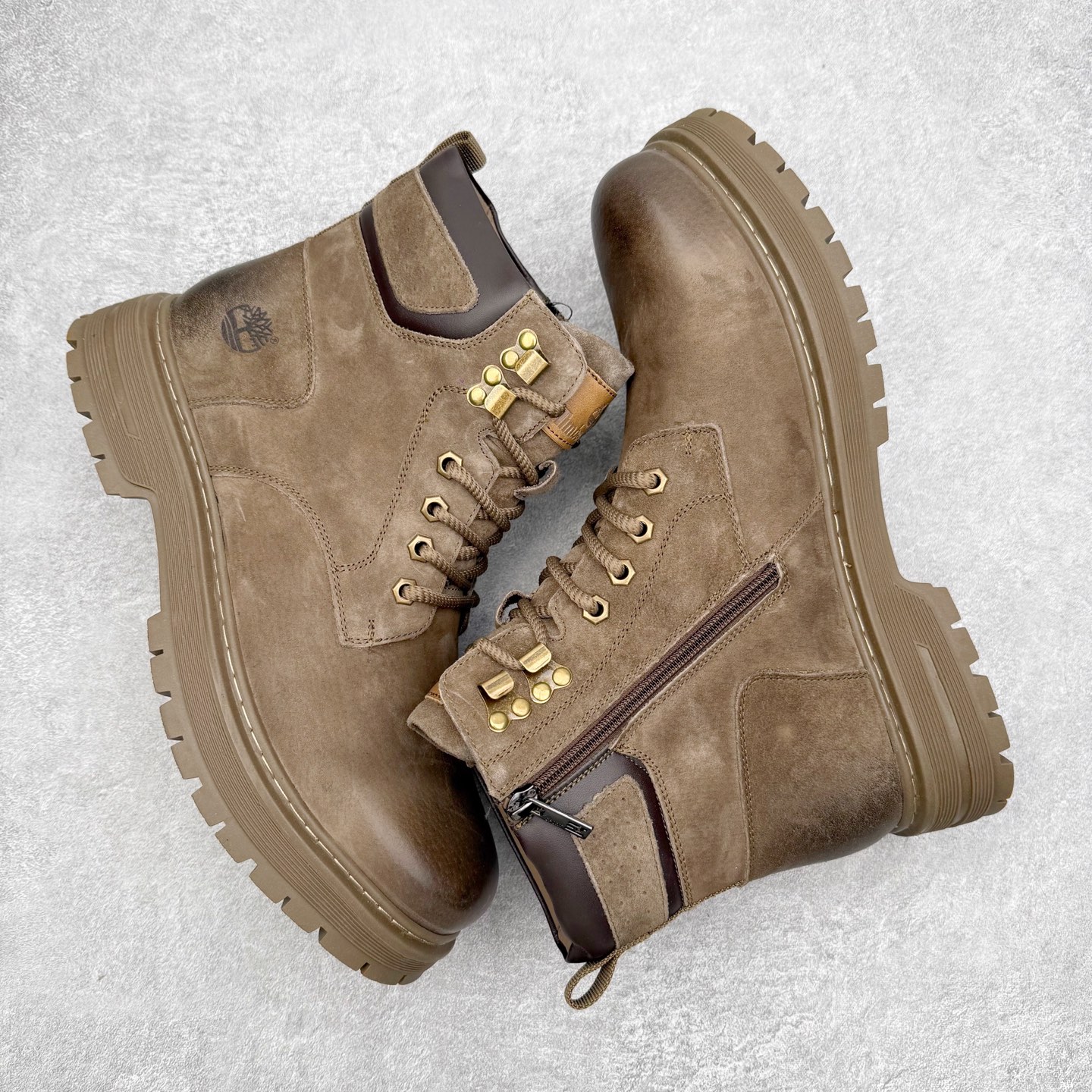 图片[3]-Timberland添柏岚/天伯伦 秋冬新品 秋冬必备户外休闲大黄靴系列#广东大厂品质 原盒原包装 时尚潮流搭配 面料采用意大利🇮🇹顶级磨砂细纹牛皮 轻质大底 搭配防臭防腐真皮乳胶鞋垫 大底到五金都是代工厂原材料制作 同原版固特异永不开胶工艺 好货不杀猪 首单质量严格把控 全网独家首发 品质毋庸置疑 全套官网统一包装 给您完美的穿着体验 质量考究耐穿 型男必备 专治不帅 高品质脚感一流 今年冬季防寒户外专用 日常随意搭配 尺码：38-44（皮鞋码）-选品中心