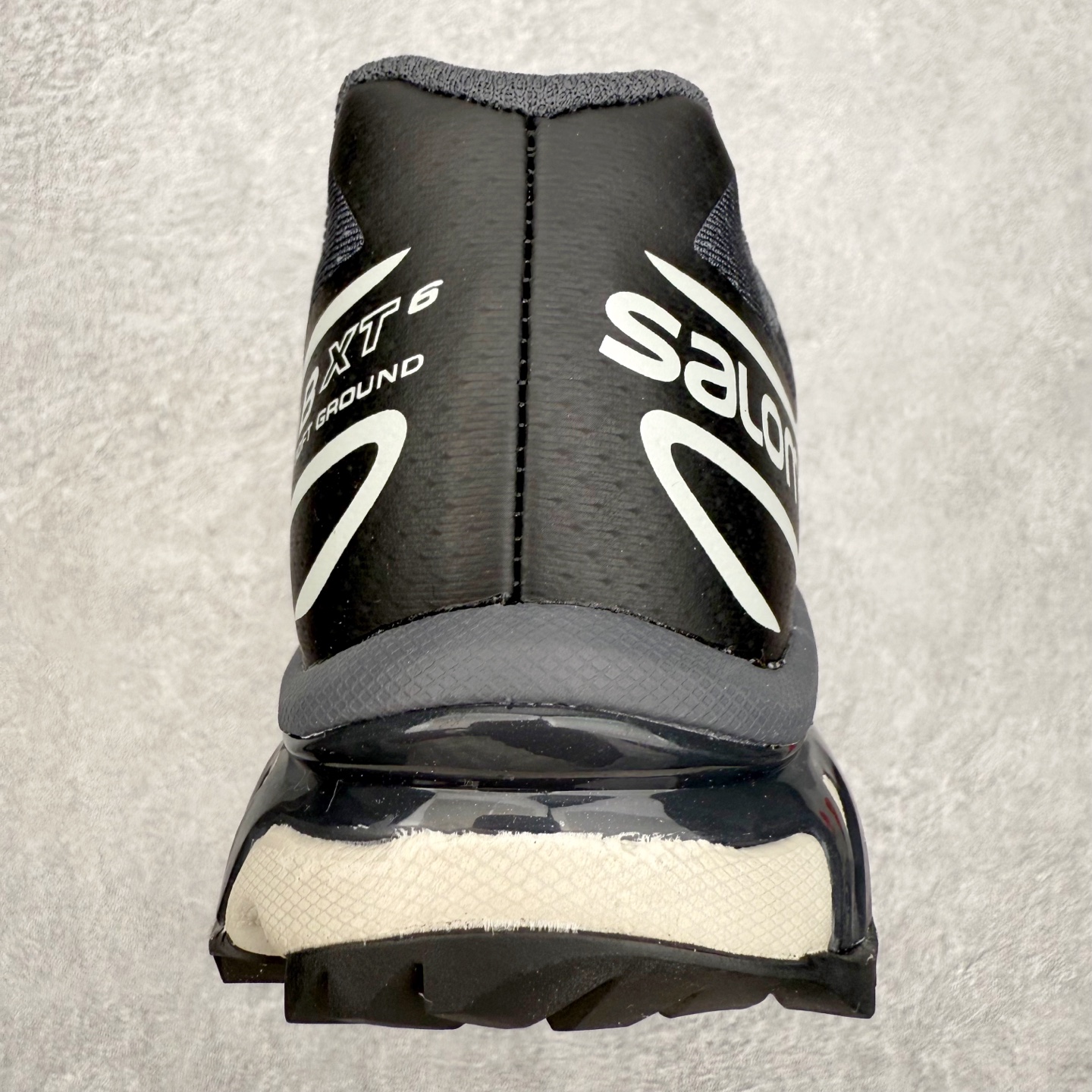 图片[8]-Salomon XT-6 萨洛蒙复古潮流户外机能登山跑鞋 纯原外贸平台特供订单 耗时半年巨作 全套原纸板楦头开发 原厂特供网布配套加持 确保原汁原味 完美呈现版型 原档数据独家私模五层组合大底 男女鞋同步官方开发至46.5 原装Ortholite轻量化鞋垫 中底布带钢印编号 原厂TPU锁扣 进口港宝加持 后跟自然饱满 还原公司包裹性 鞋面以“锯齿”状的包裹系统呈现 在基色底之下加入了各种色点缀 将公司的最新技术和时尚前卫的造型融入耐用的长跑款式中 鞋面由 TPU 薄膜制成 并焊接在高耐磨网眼上 使其既时尚又坚固 由 ACS底盘支撑 可增强稳定性和支撑力 以及由橡胶凸耳 Contragrip外底覆盖的 EVA 缓冲中底 旨在应对崎岖的地形 鞋舌上的彩色Salomon 标签、Quicklace 系统以及鞋头、鞋舌和鞋跟上的附加品牌使细节更加完美 让穿着者可以轻松驾驭户外与通勤下的任何运动生活场景 无缝鞋身户外随意纵横 颜值与脚感兼备 出街通勤 绝对非常吸睛 你值得拥有 尺码：36 36.5 37.5 38 38.5 39 40 40.5 41 42 42.5 43 44 44.5 45 注意：偏小1码-选品中心