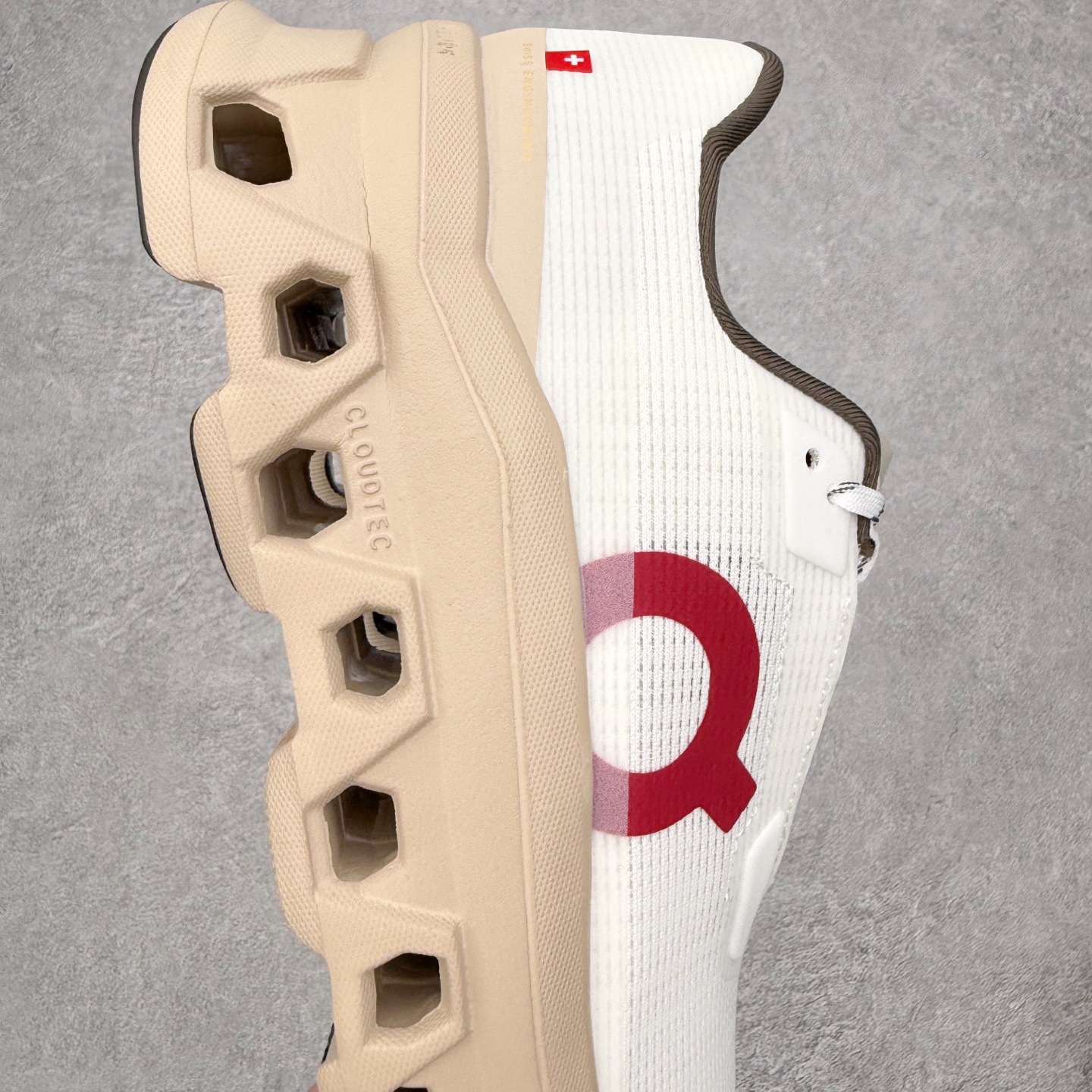 图片[6]-On昂跑 Cloudmonster Void CNY马年限定 舒适贴合跑步鞋 此运动品牌 开创于2010年 缓震着陆、强效回弹、轻柔质感的设计构思始终是ON研制关键 与此同时基于“为全球提供革新性的跑步感受”信念 陆续推出了多款跑鞋及其以专业运动人体跑步工程学为设计关键的功能性跑步服饰设备 让跑者不费力气地畅快畅跑 尺码：36 36.5 37.5 38 38.5 39 40 40.5 41 42 42.5 43 44 44.5 45-选品中心