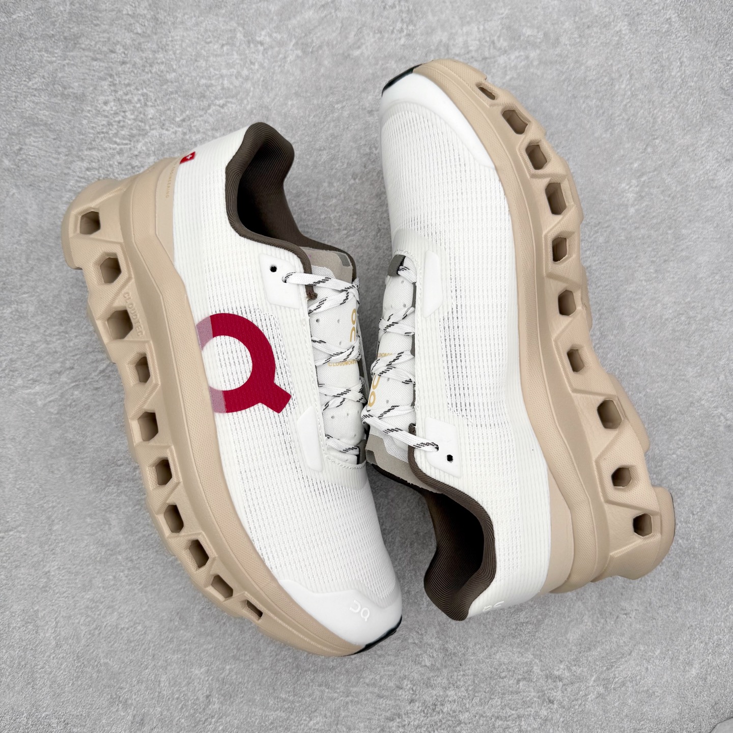 图片[3]-On昂跑 Cloudmonster Void CNY马年限定 舒适贴合跑步鞋 此运动品牌 开创于2010年 缓震着陆、强效回弹、轻柔质感的设计构思始终是ON研制关键 与此同时基于“为全球提供革新性的跑步感受”信念 陆续推出了多款跑鞋及其以专业运动人体跑步工程学为设计关键的功能性跑步服饰设备 让跑者不费力气地畅快畅跑 尺码：36 36.5 37.5 38 38.5 39 40 40.5 41 42 42.5 43 44 44.5 45-选品中心