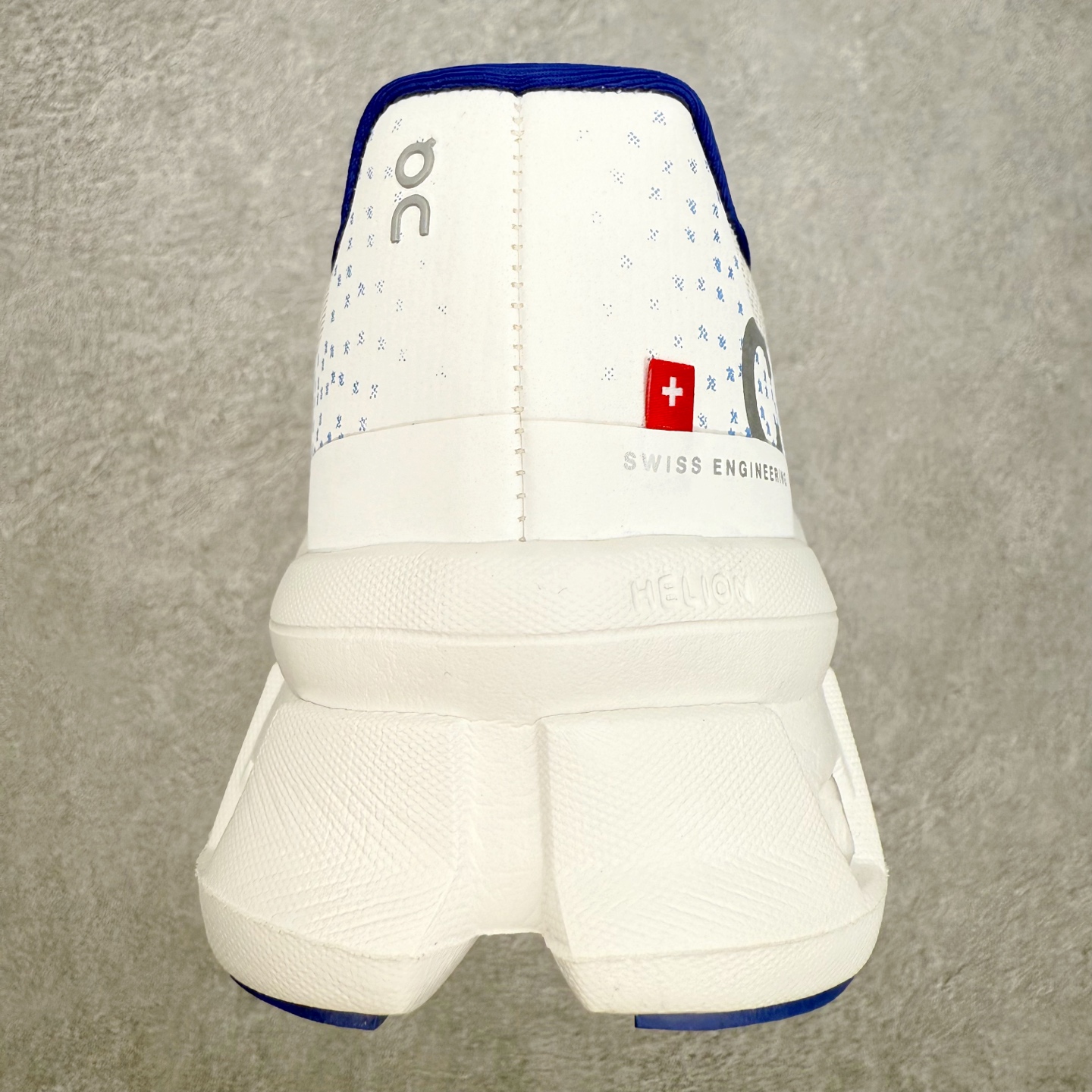 图片[8]-On昂跑 Cloudmonster 舒适 织物防滑透气回弹 低帮 休闲长跑城市通勤跑步鞋 此运动品牌 开创于2010年 缓震着陆、强效回弹、轻柔质感的设计构思始终是ON研制关键 与此同时基于“为全球提供革新性的跑步感受”信念 陆续推出了多款跑鞋及其以专业运动人体跑步工程学为设计关键的功能性跑步服饰设备 让跑者不费力气地畅快畅跑 尺码：36 36.5 37.5 38 38.5 39 40 40.5 41 42 42.5 43 44 44.5 45-选品中心