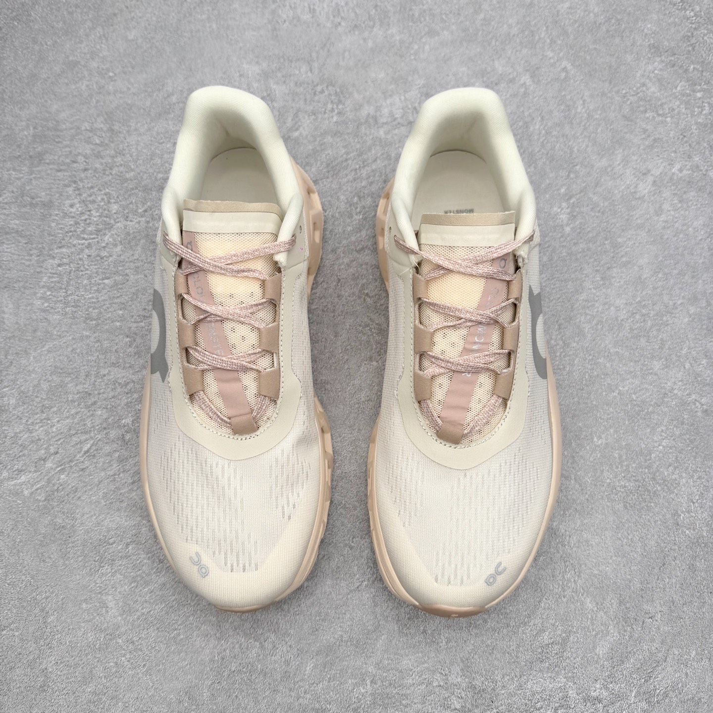 图片[2]-On昂跑 Cloudmonster 舒适 织物防滑透气回弹 低帮 休闲长跑城市通勤跑步鞋 此运动品牌 开创于2010年 缓震着陆、强效回弹、轻柔质感的设计构思始终是ON研制关键 与此同时基于“为全球提供革新性的跑步感受”信念 陆续推出了多款跑鞋及其以专业运动人体跑步工程学为设计关键的功能性跑步服饰设备 让跑者不费力气地畅快畅跑 尺码：36 36.5 37.5 38 38.5 39 40 40.5 41 42 42.5 43 44 44.5 45-选品中心