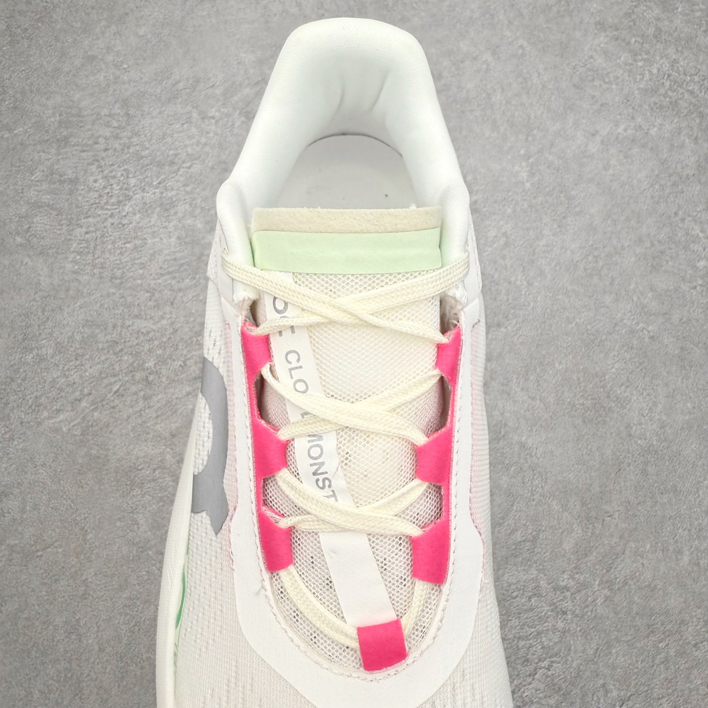 图片[5]-On昂跑 Cloudmonster 舒适 织物防滑透气回弹 低帮 休闲长跑城市通勤跑步鞋 此运动品牌 开创于2010年 缓震着陆、强效回弹、轻柔质感的设计构思始终是ON研制关键 与此同时基于“为全球提供革新性的跑步感受”信念 陆续推出了多款跑鞋及其以专业运动人体跑步工程学为设计关键的功能性跑步服饰设备 让跑者不费力气地畅快畅跑 尺码：36 36.5 37.5 38 38.5 39 40 40.5 41 42 42.5 43 44 44.5 45-选品中心