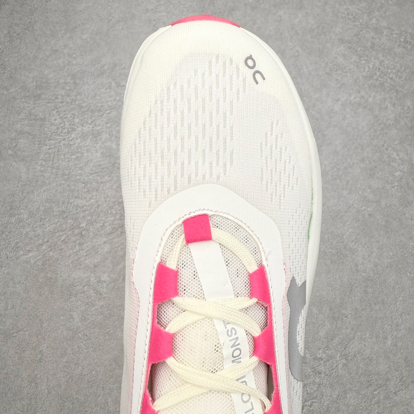 图片[4]-On昂跑 Cloudmonster 舒适 织物防滑透气回弹 低帮 休闲长跑城市通勤跑步鞋 此运动品牌 开创于2010年 缓震着陆、强效回弹、轻柔质感的设计构思始终是ON研制关键 与此同时基于“为全球提供革新性的跑步感受”信念 陆续推出了多款跑鞋及其以专业运动人体跑步工程学为设计关键的功能性跑步服饰设备 让跑者不费力气地畅快畅跑 尺码：36 36.5 37.5 38 38.5 39 40 40.5 41 42 42.5 43 44 44.5 45-选品中心