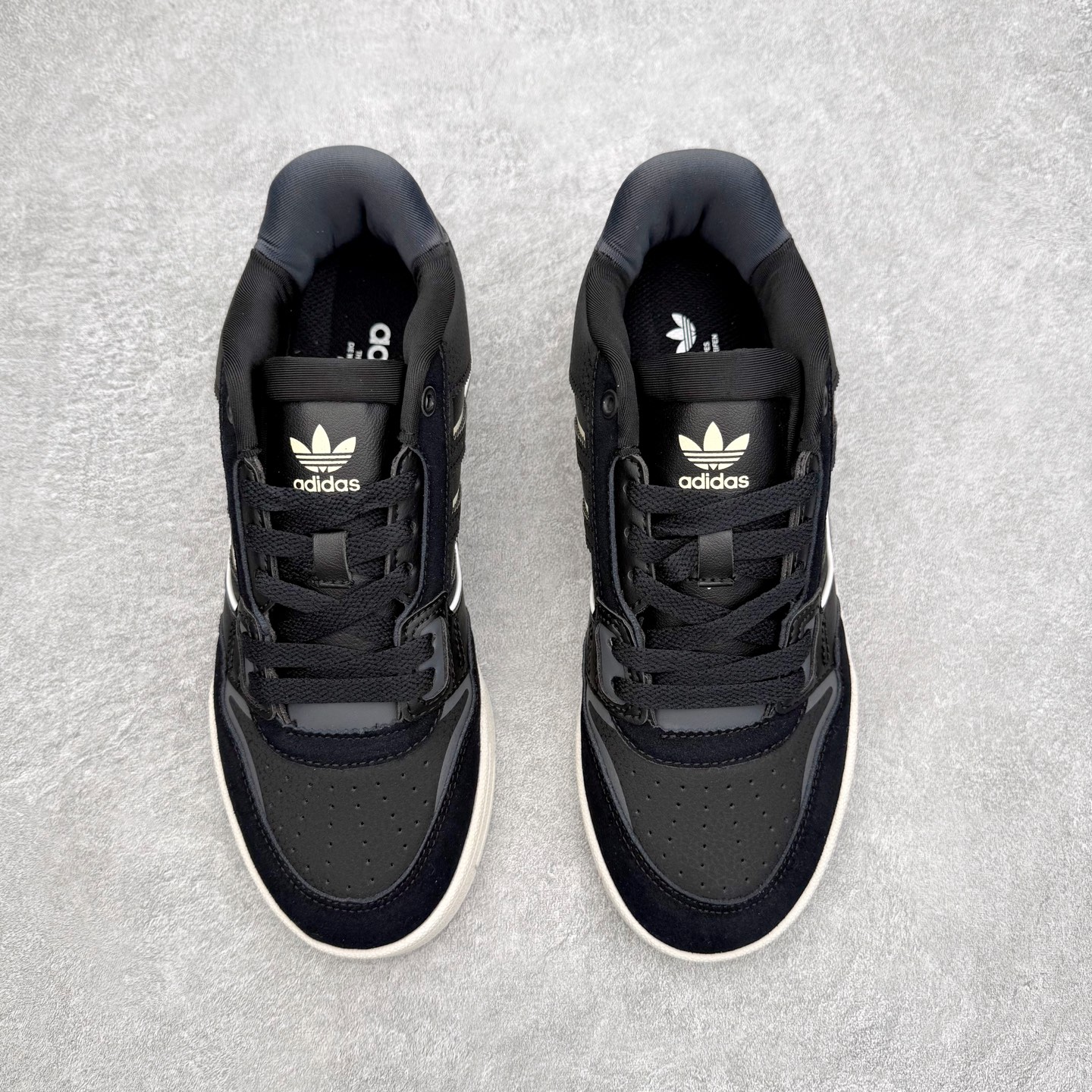 图片[2]-AD Originals 2020 DROP STEP XL三叶草新款 低帮校园休闲运动板鞋 KI3416 汇聚80和90年代篮球鞋设计含纹理感皮革和绒面革混合鞋面 缀撞色细节 造型复古 搭配加衬及踝鞋领和乙烯乙酸乙烯酯(EVA)插片 脚感舒适 让复古篮球风伴你出 尺码：36 36²/₃ 37¹/₃ 38 38²/₃ 39¹/₃ 40 40²/₃ 41¹/₃ 42 42²/₃ 43¹/₃ 44 44²/₃ 45¹/₃-选品中心