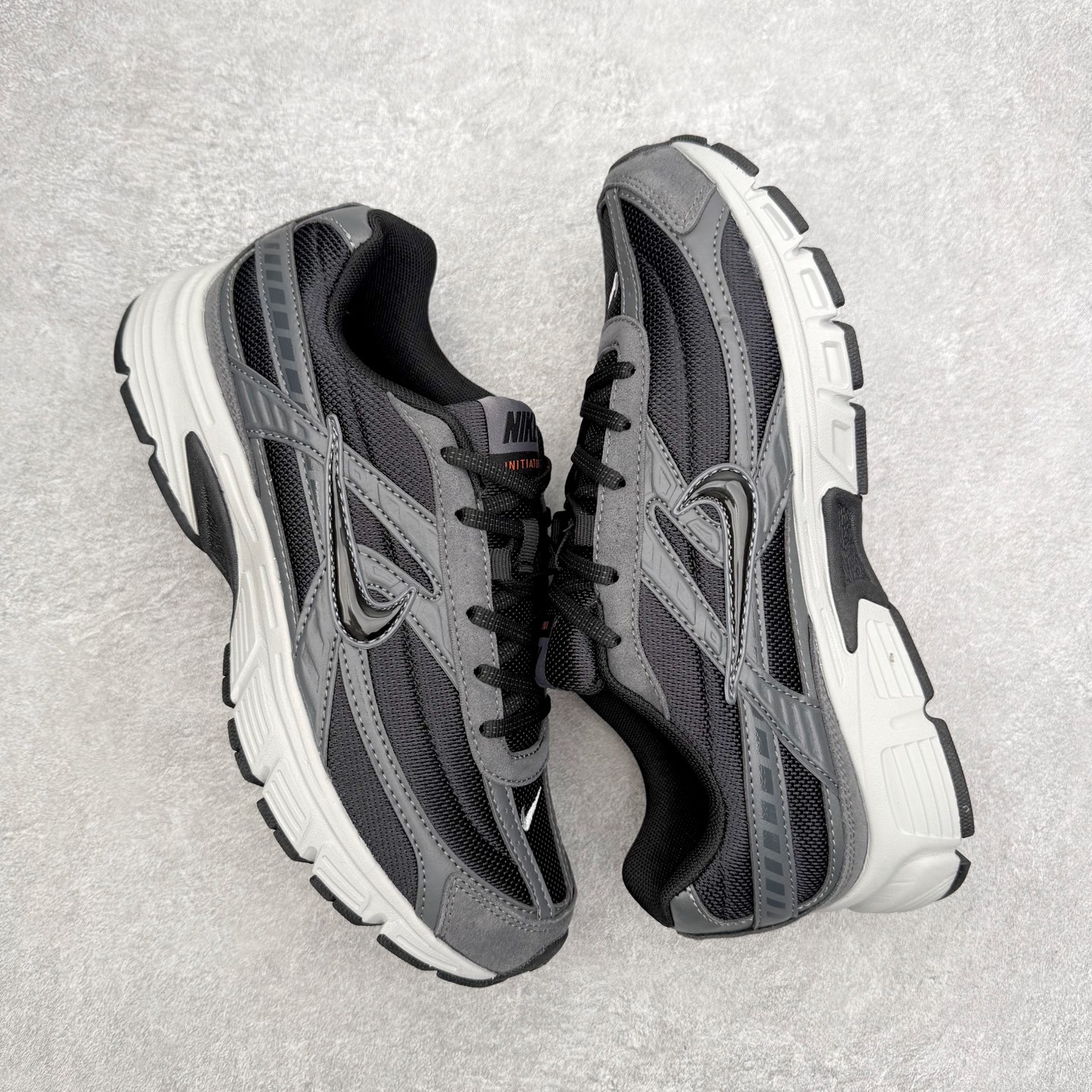 图片[3]-NK Initiator 创始者系列复古老爹鞋运动舒适复古网布合成革减震防滑耐磨低帮休闲跑步鞋 Ins爆火全新韩系古着风 回味经典 采用透气网眼鞋面和支撑覆盖层 自然运动设计的Phlyon中底用于缓冲 BRS 1000碳橡胶外底具有轻质柔韧性 牵引力和耐用性 尺码：36 36.5 37.5 38 38.5 39 40 40.5 41 42 42.5 43 44 45-选品中心