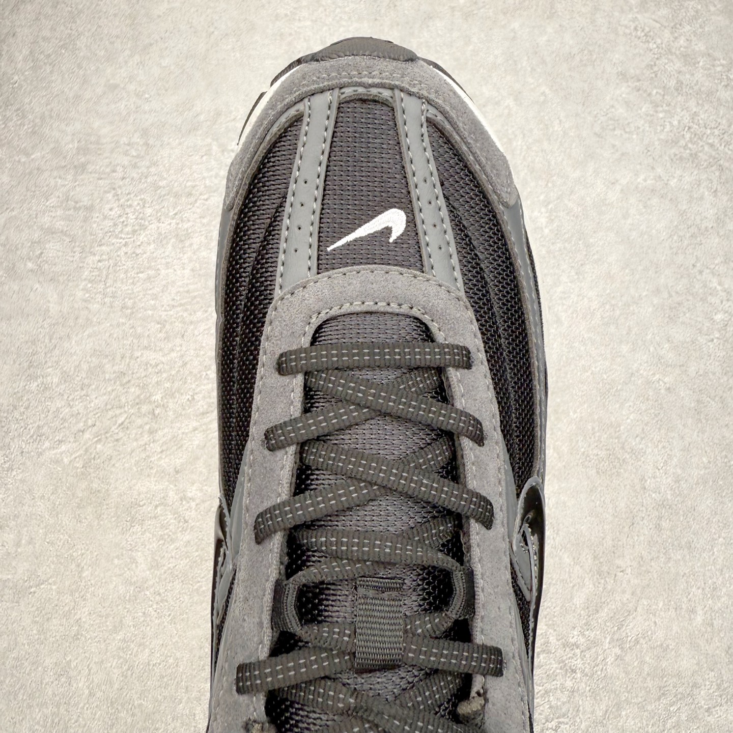 图片[4]-NK Initiator 创始者系列复古老爹鞋运动舒适复古网布合成革减震防滑耐磨低帮休闲跑步鞋 Ins爆火全新韩系古着风 回味经典 采用透气网眼鞋面和支撑覆盖层 自然运动设计的Phlyon中底用于缓冲 BRS 1000碳橡胶外底具有轻质柔韧性 牵引力和耐用性 尺码：36 36.5 37.5 38 38.5 39 40 40.5 41 42 42.5 43 44 45-选品中心