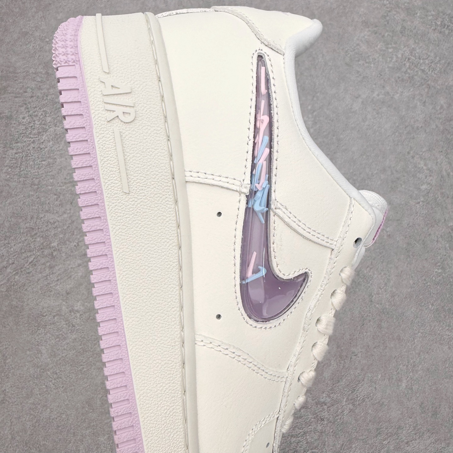 图片[6]-NK Air Force 1´07 Low 空军一号低帮百搭休闲运动板鞋 IQ9795-151 柔软、弹性十足的缓震性能和出色的中底设计 横跨复古与现代的外型结合 造就出风靡全球 三十多年的Force 1 直到今天还深受青睐 实拍调校N版已经零色差零失真 百分百还原实物色彩所见即所得 不存在货不对板色差等低级问题 选购参考实物拍摄 不混卖不参货 只用心做好货严格选品 承诺混一赔十 尺码：36 36.5 37.5 38 38.5 39 40 40.5 41 42 42.5 43 44 44.5 45-选品中心