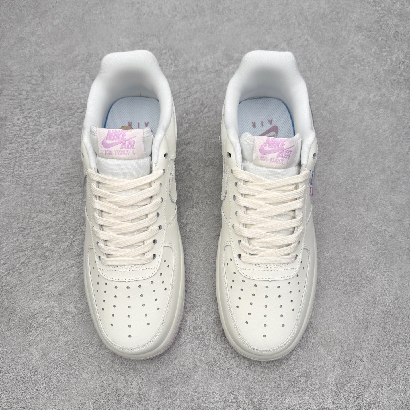 图片[2]-NK Air Force 1´07 Low 空军一号低帮百搭休闲运动板鞋 IQ9795-151 柔软、弹性十足的缓震性能和出色的中底设计 横跨复古与现代的外型结合 造就出风靡全球 三十多年的Force 1 直到今天还深受青睐 实拍调校N版已经零色差零失真 百分百还原实物色彩所见即所得 不存在货不对板色差等低级问题 选购参考实物拍摄 不混卖不参货 只用心做好货严格选品 承诺混一赔十 尺码：36 36.5 37.5 38 38.5 39 40 40.5 41 42 42.5 43 44 44.5 45-选品中心