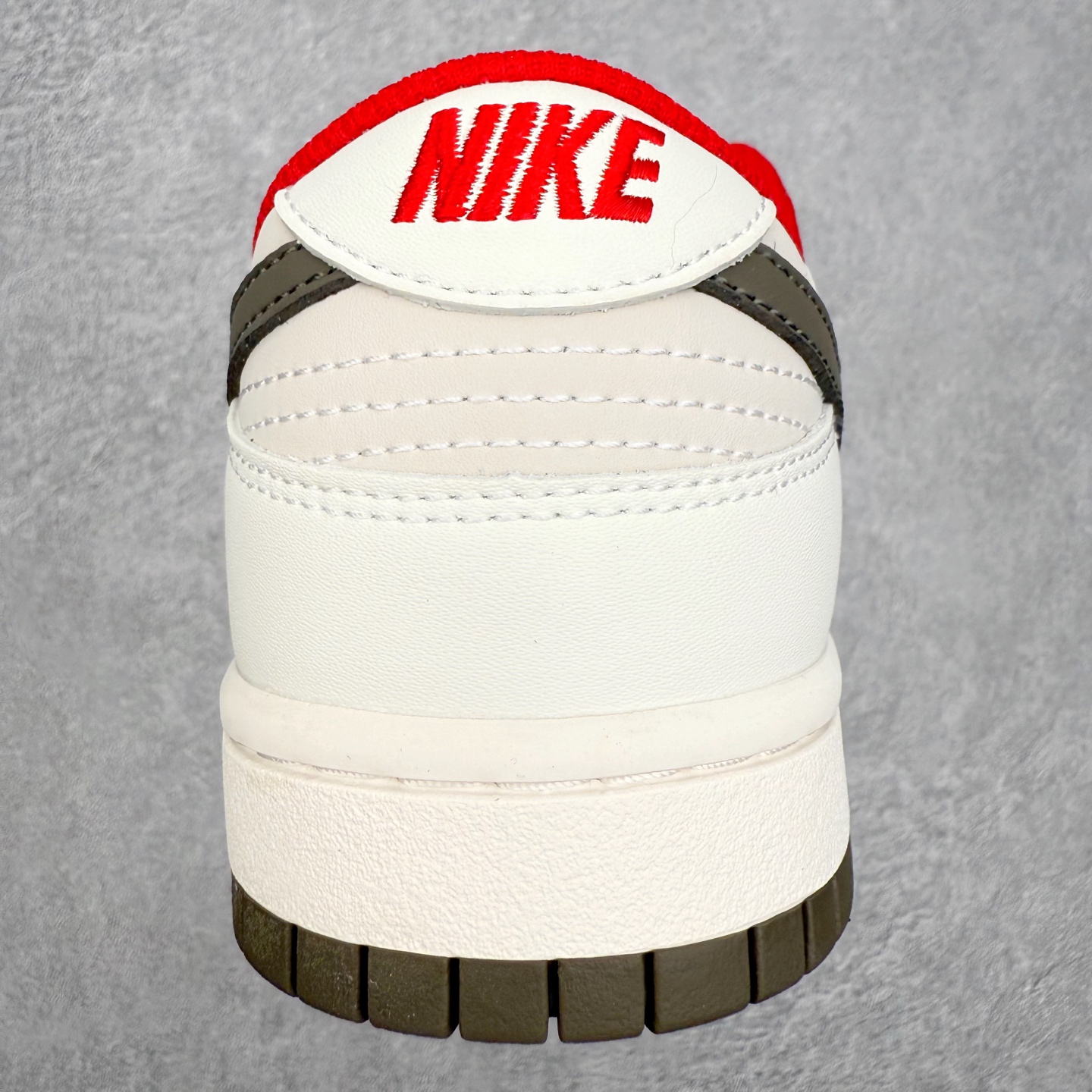 图片[8]-＃F版 NK Dunk Low IQ9783-020 极限压缩利润空间 超乎所想的高性价比 用料绝不含糊 原盒原配 正确耐磨橡胶大底 超高清洁度 全鞋零毛边皮料切割 全套原楦原模倾力打造完美版型 尺码：36 36.5 37.5 38 38.5 39 40 40.5 41 42 42.5 43 44 44.5 45 46 47.5-选品中心