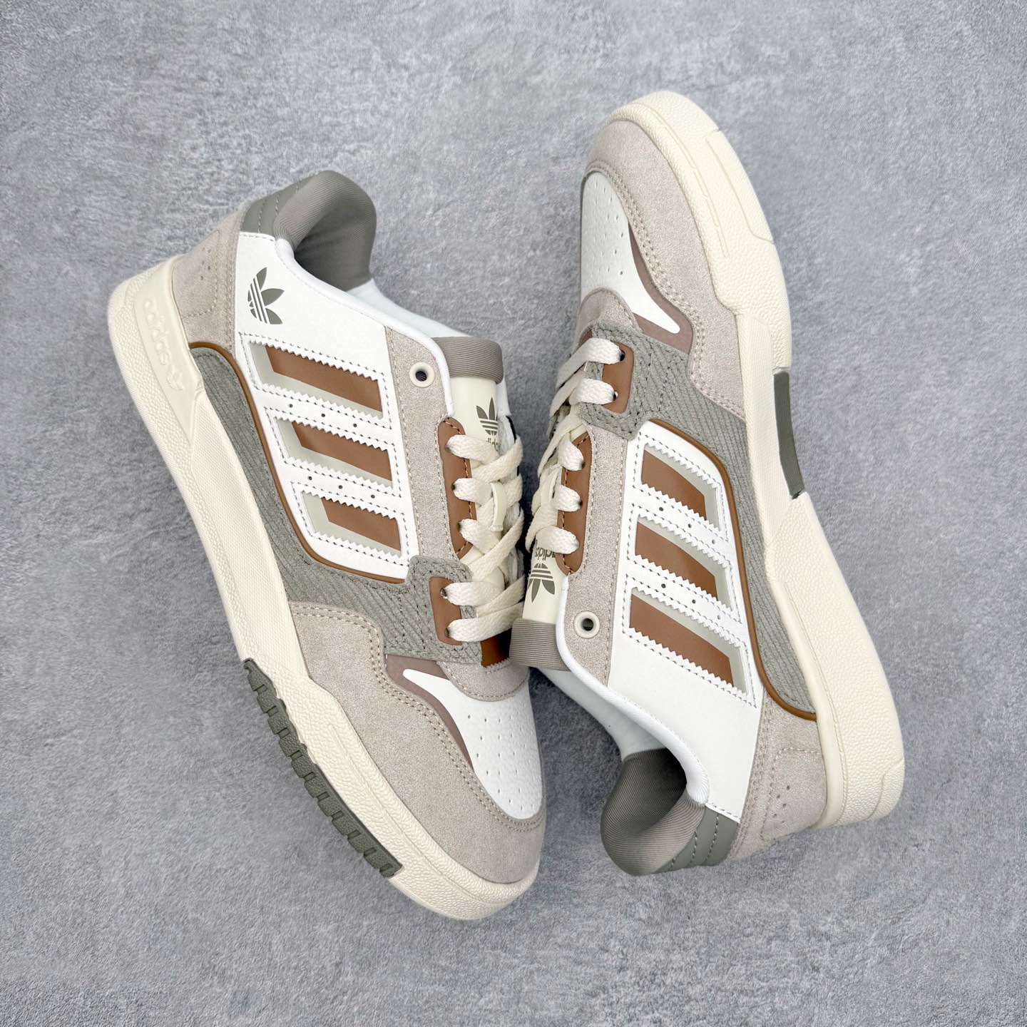 图片[3]-AD Originals 2020 DROP STEP XL三叶草新款 低帮校园休闲运动板鞋 汇聚80和90年代篮球鞋设计含纹理感皮革和绒面革混合鞋面 缀撞色细节 造型复古 搭配加衬及踝鞋领和乙烯乙酸乙烯酯(EVA)插片 脚感舒适 让复古篮球风伴你出 尺码：36 36²/₃ 37¹/₃ 38 38²/₃ 39¹/₃ 40 40²/₃ 41¹/₃ 42 42²/₃ 43¹/₃ 44 44²/₃ 45¹/₃-选品中心