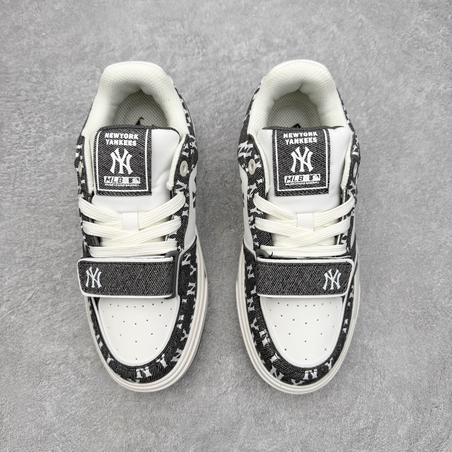 图片[2]-MLB Chunky Liner Basic 复古印花学长鞋系列低帮轻量增高厚底百搭休闲运动慢跑鞋板鞋 Korea韩国联名NY美国榄球纽约洋基队限定 韩国代购专供 全套原楦原纸板原厂数据开发 正确中底拉帮中底网布细节 平台代购专供 左脚内置芯片 韩国代购吊牌标贴 独家一比一RB+MD组合大底 高频后跟小人Logo精准对位立体饱满 正确网布加超迁鞋面 转印中底走线紧密 转印Logo工艺表层防刮不掉色 尺码：35 36 36.5 37.5 38 38.5 39 40 40.5 41 42 42.5 43 44 45-选品中心