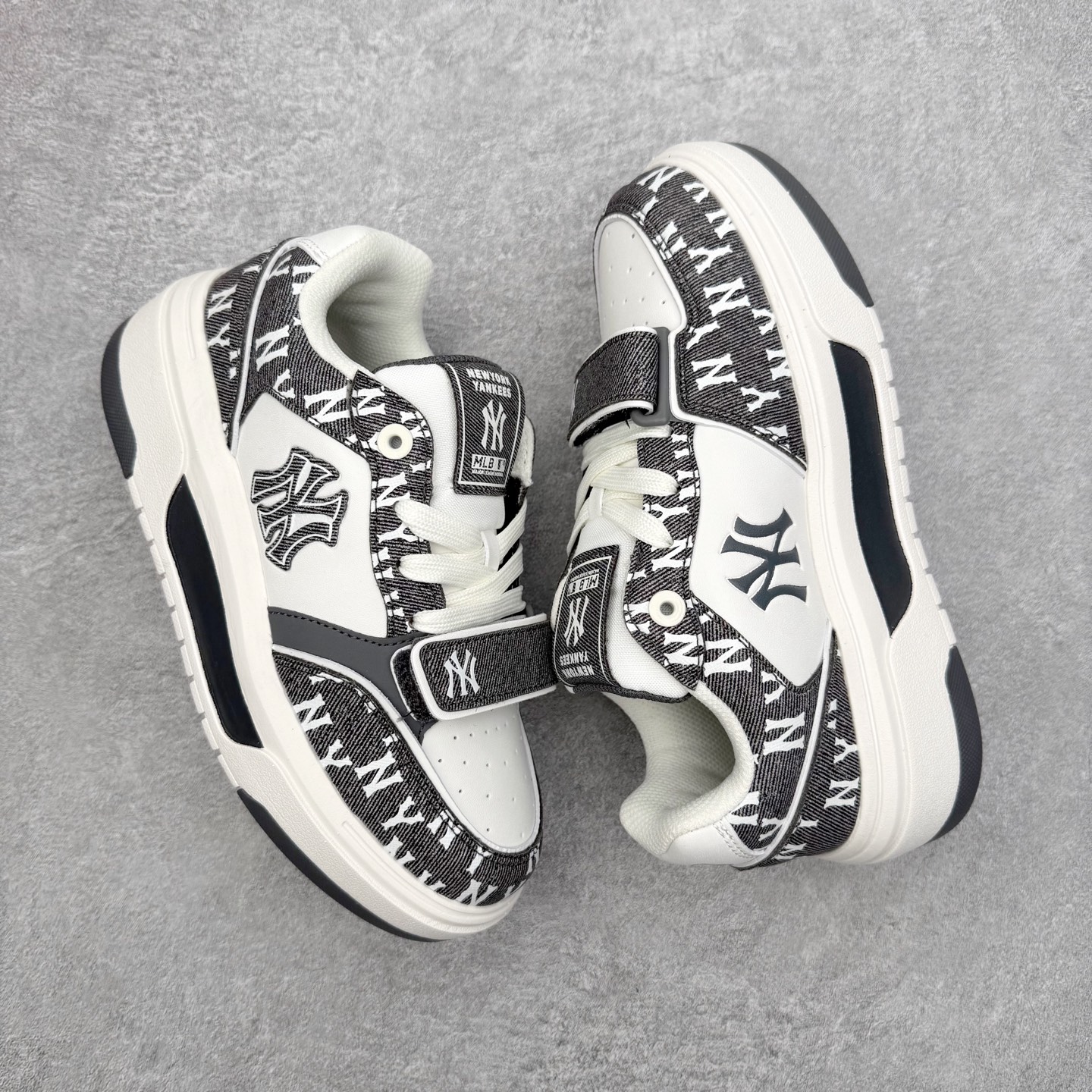 图片[3]-MLB Chunky Liner Basic 复古印花学长鞋系列低帮轻量增高厚底百搭休闲运动慢跑鞋板鞋 Korea韩国联名NY美国榄球纽约洋基队限定 韩国代购专供 全套原楦原纸板原厂数据开发 正确中底拉帮中底网布细节 平台代购专供 左脚内置芯片 韩国代购吊牌标贴 独家一比一RB+MD组合大底 高频后跟小人Logo精准对位立体饱满 正确网布加超迁鞋面 转印中底走线紧密 转印Logo工艺表层防刮不掉色 尺码：35 36 36.5 37.5 38 38.5 39 40 40.5 41 42 42.5 43 44 45-选品中心