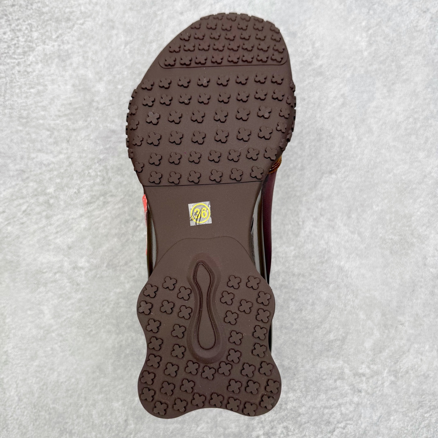 图片[9]-GG-CC赵露思2025新款厚底增高休闲运动老爹鞋系列 广东大厂出品 7CM厚底增高 星河粒子 银白粉色 银角大王 完美细节 25ss春季新款厚底增高 大长腿 时髦look轻松定格 不费力展现率性氛围 高档银盒 酷帅机能风不规则设计大底 拼色造型设计 轻便舒适百搭 GGCC银白配色好温柔 三层组合月牙底 柔软有弹性的月牙底和增加舒适度显腿长的7cm增高 长时间走路和站立都不累脚舒适度和少女感 厚底增高 不管怎么搭都好看~尺码：35 36 37 38 39 40-选品中心