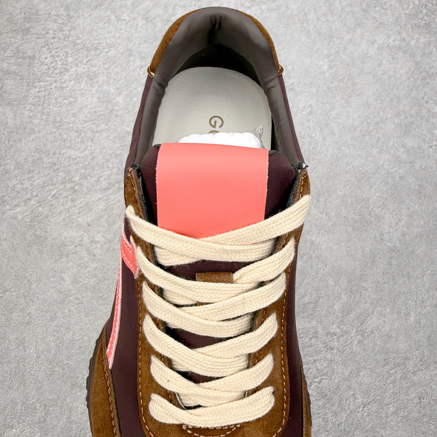 图片[5]-GG-CC赵露思2025新款厚底增高休闲运动老爹鞋系列 广东大厂出品 7CM厚底增高 星河粒子 银白粉色 银角大王 完美细节 25ss春季新款厚底增高 大长腿 时髦look轻松定格 不费力展现率性氛围 高档银盒 酷帅机能风不规则设计大底 拼色造型设计 轻便舒适百搭 GGCC银白配色好温柔 三层组合月牙底 柔软有弹性的月牙底和增加舒适度显腿长的7cm增高 长时间走路和站立都不累脚舒适度和少女感 厚底增高 不管怎么搭都好看~尺码：35 36 37 38 39 40-选品中心