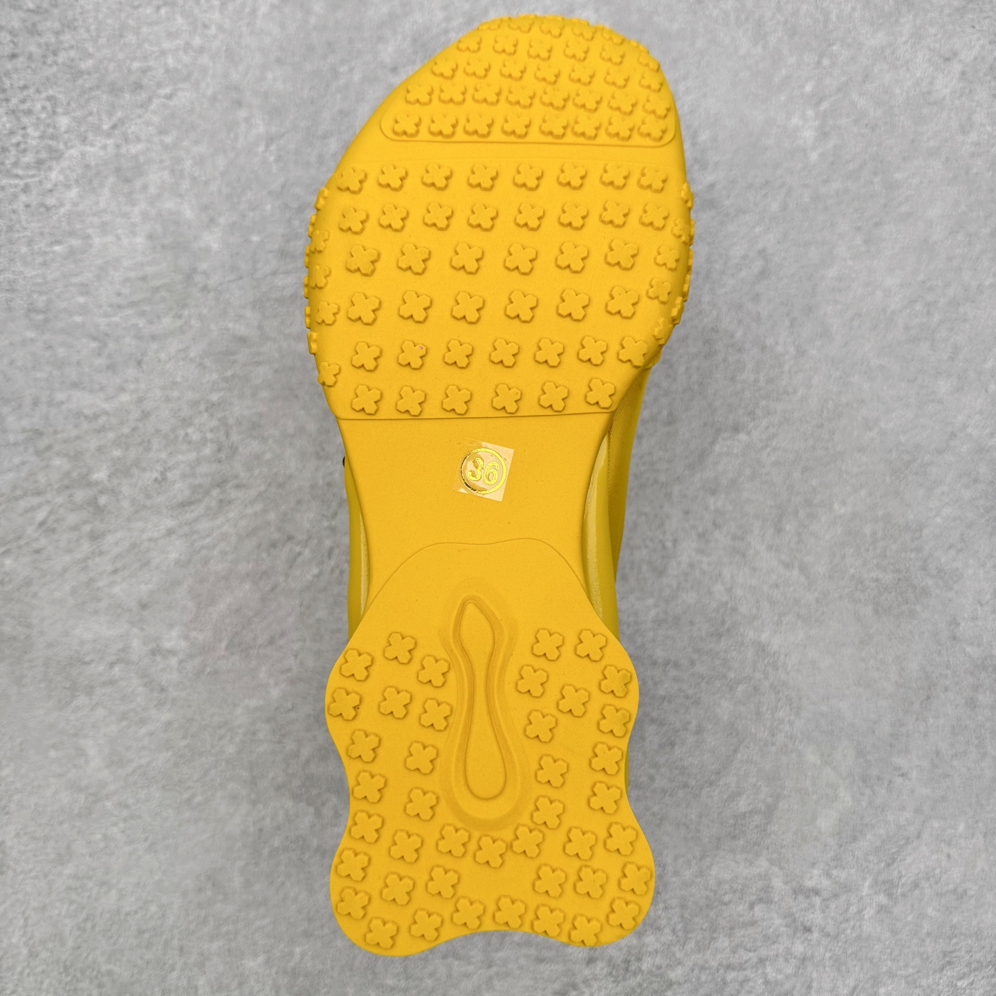 图片[9]-GG-CC赵露思2025新款厚底增高休闲运动老爹鞋系列 广东大厂出品 7CM厚底增高 星河粒子 银白粉色 银角大王 完美细节 25ss春季新款厚底增高 大长腿 时髦look轻松定格 不费力展现率性氛围 高档银盒 酷帅机能风不规则设计大底 拼色造型设计 轻便舒适百搭 GGCC银白配色好温柔 三层组合月牙底 柔软有弹性的月牙底和增加舒适度显腿长的7cm增高 长时间走路和站立都不累脚舒适度和少女感 厚底增高 不管怎么搭都好看~尺码：35 36 37 38 39 40-选品中心