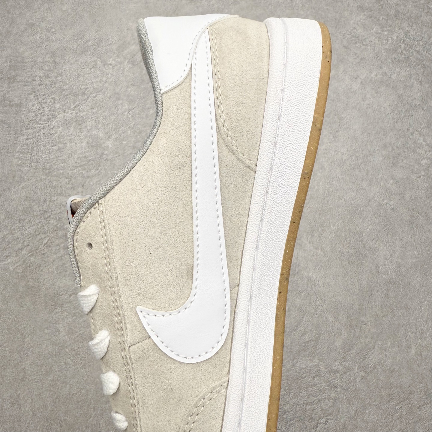 图片[7]-NK SB FC standard 绒面革防滑耐磨低帮板鞋 实拍调校N版已经零色差零失真 百分百还原实物色彩所见即所得 不存在货不对板色差等低级问题 选购参考实物拍摄 不混卖不参货 只用心做好货严格选品 承诺混一赔十 尺码：36 36.5 37.5 38 38.5 39 40 40.5 41 42 42.5 43 44 44.5 45-选品中心