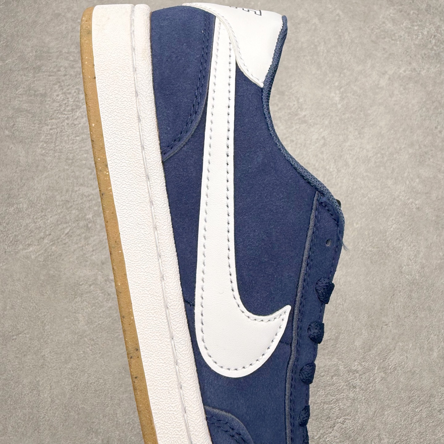 图片[6]-NK SB FC standard 绒面革防滑耐磨低帮板鞋 实拍调校N版已经零色差零失真 百分百还原实物色彩所见即所得 不存在货不对板色差等低级问题 选购参考实物拍摄 不混卖不参货 只用心做好货严格选品 承诺混一赔十 尺码：36 36.5 37.5 38 38.5 39 40 40.5 41 42 42.5 43 44 44.5 45-选品中心