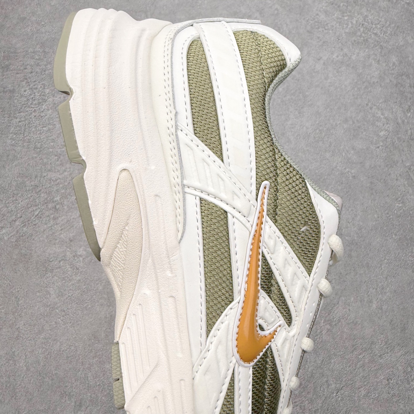 图片[6]-NK Initiator 创始者系列复古老爹鞋运动舒适复古网布合成革减震防滑耐磨低帮休闲跑步鞋 Ins爆火全新韩系古着风 回味经典 采用透气网眼鞋面和支撑覆盖层 自然运动设计的Phlyon中底用于缓冲 BRS 1000碳橡胶外底具有轻质柔韧性 牵引力和耐用性 尺码：36 36.5 37.5 38 38.5 39 40 40.5 41 42 42.5 43 44 45-选品中心