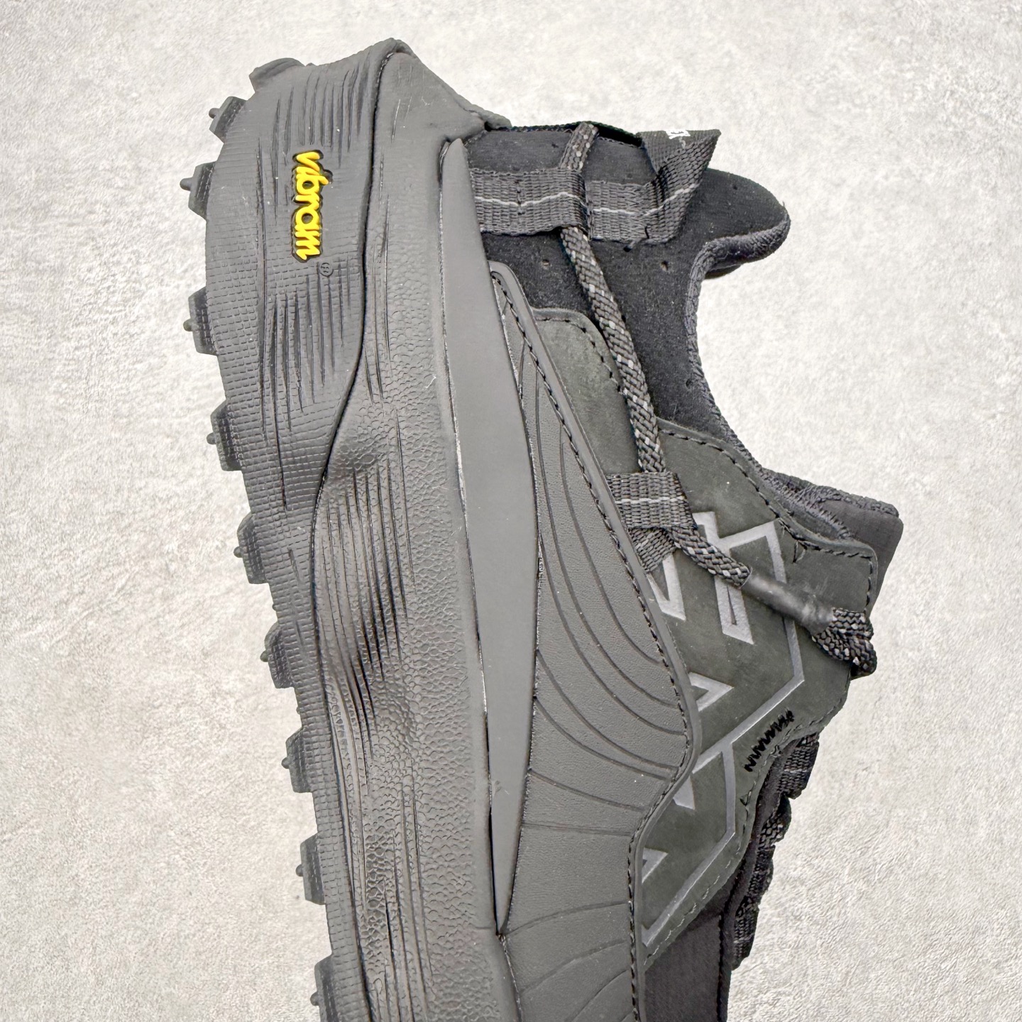 图片[6]-KOLON SPORT LIT CAMP 可隆织物舒适户外 低帮徒步鞋 男女同款 KOLON SPORT 可隆1973年诞生，并首次推出登山装备。自创立起，KOLON SPORT就把绿色定为基本色调，以常青树为品牌标志，坚持以关爱自然为己任，积极探求自然界的舒适，并以此应用于新产品的开发与研究。40多年来，历经不断革新，成就高端专业户外品牌。实拍调校N版已经零色差零失真 百分百还原实物色彩所见即所得 不存在货不对板色差等低级问题 选购参考实物拍摄 不混卖不参货 只用心做好货严格选品 承诺混一赔十 尺码：36 36.5 37.5 38 38.5 39 40 40.5 41 42 42.5 43 44 44.5 45-选品中心