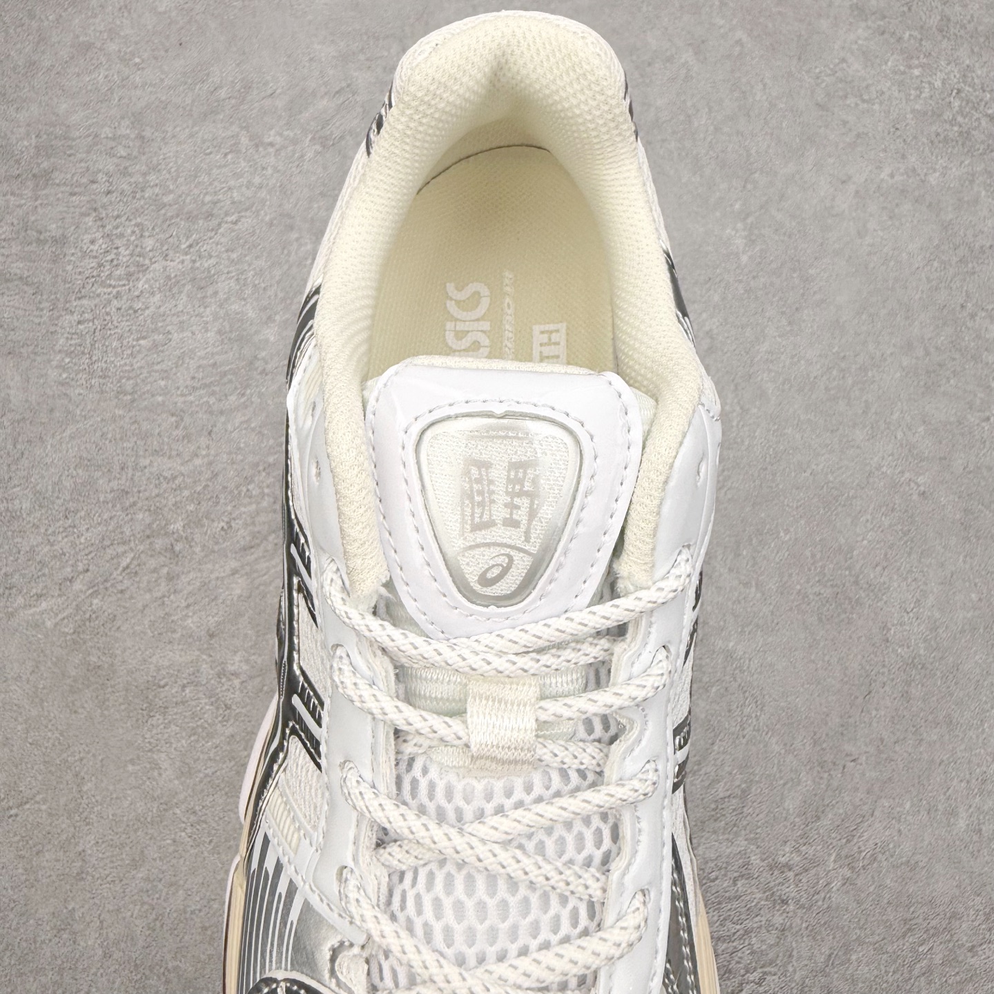 图片[5]-Asics Gel Kayano 12.1 亚瑟士卡亚诺12.1代系列低帮轻量缓震休闲运动跑步鞋 采用环保太空合成革配合透气网眼布鞋面材质 中底3D可视GEL缓震胶效果 升级EVA全新缓震中底部位科技组合耐磨橡胶外底片 尺码：36 37 37.5 38 39 39.5 40.5 41.5 42 42.5 43.5 44 44.5 45-选品中心