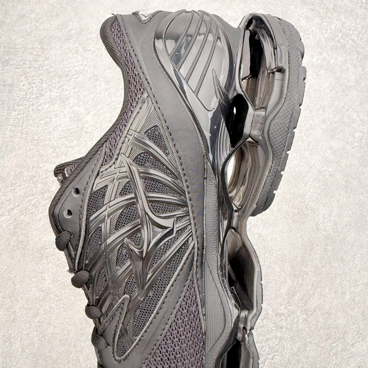 图片[7]-Mizuno Wave Prophecy LS 经典百搭跑步鞋 男女同款 美津浓（Mizuno）是日本美津浓株式会社于1906年创立的运动品牌，经过一个多世纪的不断努力现已成为世界著名的运动器具、服装和鞋类生产商。美津浓力求服务于各类运动项目，并竭力使运动生活更加愉快和振奋。产品种类齐全，覆盖几乎全部主要运动项目，达到30万多个品类。尺码：36 36.5 37.5 38 38.5 39 40 40.5 41 42 42.5 43 44 44.5 45-选品中心