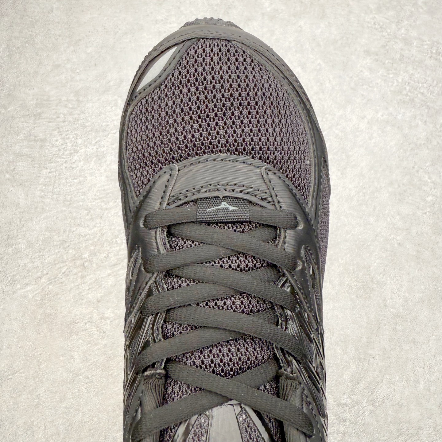 图片[4]-Mizuno Wave Prophecy LS 经典百搭跑步鞋 男女同款 美津浓（Mizuno）是日本美津浓株式会社于1906年创立的运动品牌，经过一个多世纪的不断努力现已成为世界著名的运动器具、服装和鞋类生产商。美津浓力求服务于各类运动项目，并竭力使运动生活更加愉快和振奋。产品种类齐全，覆盖几乎全部主要运动项目，达到30万多个品类。尺码：36 36.5 37.5 38 38.5 39 40 40.5 41 42 42.5 43 44 44.5 45-选品中心