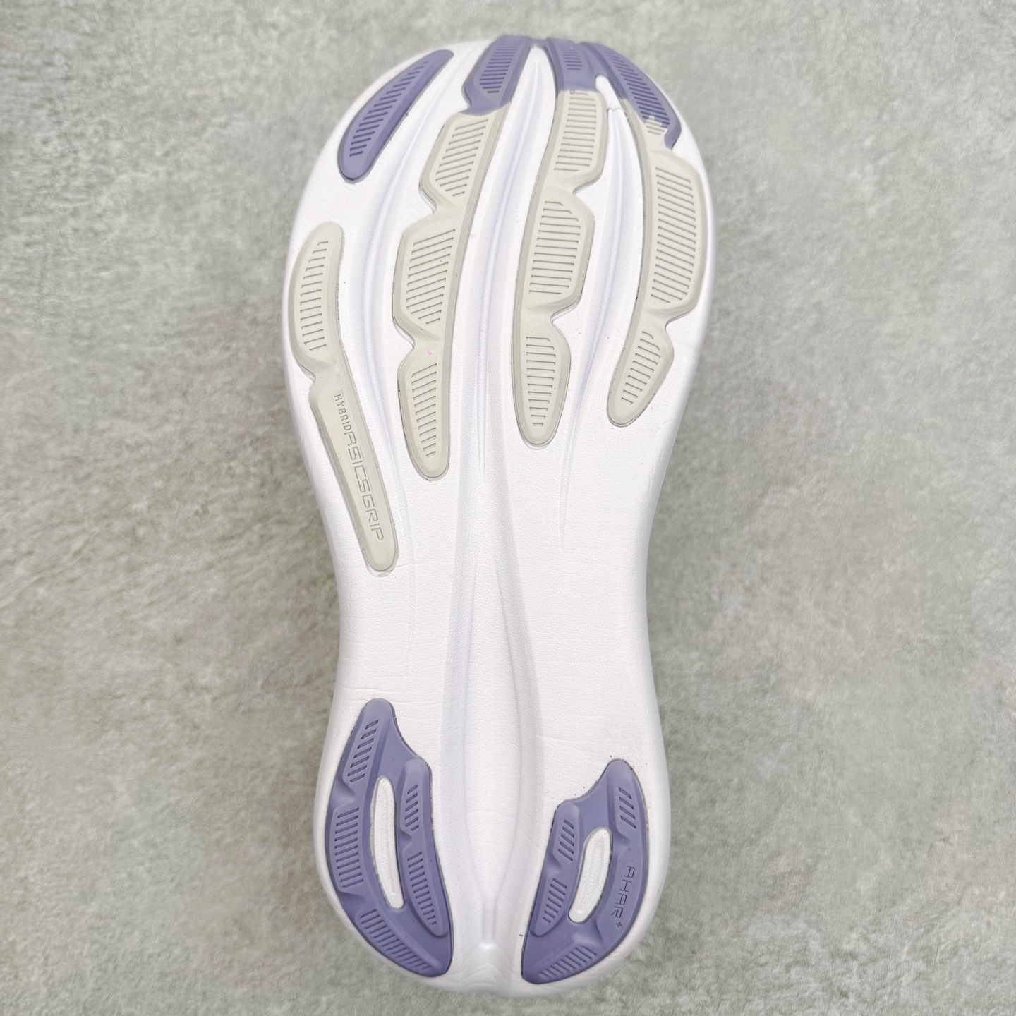 图片[9]-Asics GEL-Nimbus 28 亚瑟士缓震跑鞋 近年复古风潮的势头很旺 ASICS一直坚信保持身体的健康与活力是打造健康快乐的生活方式的最佳途径 ASICS为复古鞋型注入新设计 为玩家的街头穿搭提供了更多可能 GEL-NIMBUSTM9运动鞋最初是为中立和仰卧跑步者设计的长距离训练器 采用原始材料和关键细节重新设计 其Y2K时代的工业外观也被大胆的对比和色块所抵消 尺码：36 36.5 37.5 38 38.5 39 40 40.5 41.5 42 42.5 43.5 44 44.5 45-选品中心