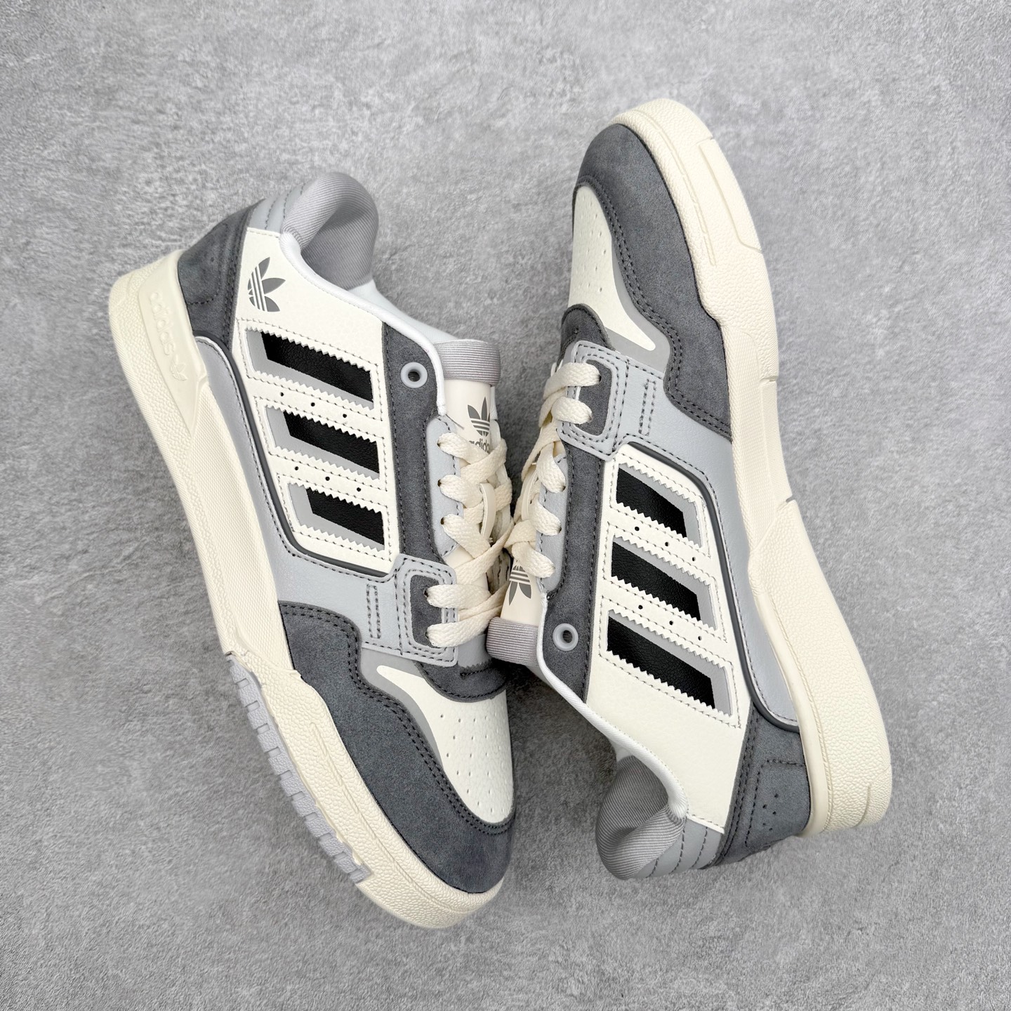 图片[3]-AD Originals 2020 DROP STEP XL三叶草新款 低帮校园休闲运动板鞋 汇聚80和90年代篮球鞋设计含纹理感皮革和绒面革混合鞋面 缀撞色细节 造型复古 搭配加衬及踝鞋领和乙烯乙酸乙烯酯(EVA)插片 脚感舒适 让复古篮球风伴你出 尺码：36 36²/₃ 37¹/₃ 38 38²/₃ 39¹/₃ 40 40²/₃ 41¹/₃ 42 42²/₃ 43¹/₃ 44 44²/₃ 45¹/₃-选品中心