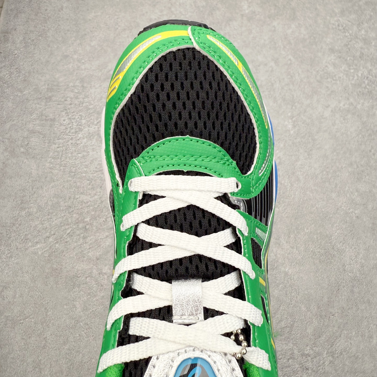 图片[4]-Asics Gel Kayano 12.1 亚瑟士卡亚诺12.1代系列低帮轻量缓震休闲运动跑步鞋 采用环保太空合成革配合透气网眼布鞋面材质 中底3D可视GEL缓震胶效果 升级EVA全新缓震中底部位科技组合耐磨橡胶外底片 尺码：36 37 37.5 38 39 39.5 40.5 41.5 42 42.5 43.5 44 44.5 45-选品中心