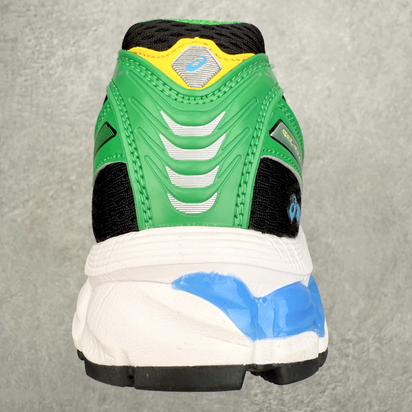 图片[8]-Asics Gel Kayano 12.1 亚瑟士卡亚诺12.1代系列低帮轻量缓震休闲运动跑步鞋 采用环保太空合成革配合透气网眼布鞋面材质 中底3D可视GEL缓震胶效果 升级EVA全新缓震中底部位科技组合耐磨橡胶外底片 尺码：36 37 37.5 38 39 39.5 40.5 41.5 42 42.5 43.5 44 44.5 45-选品中心