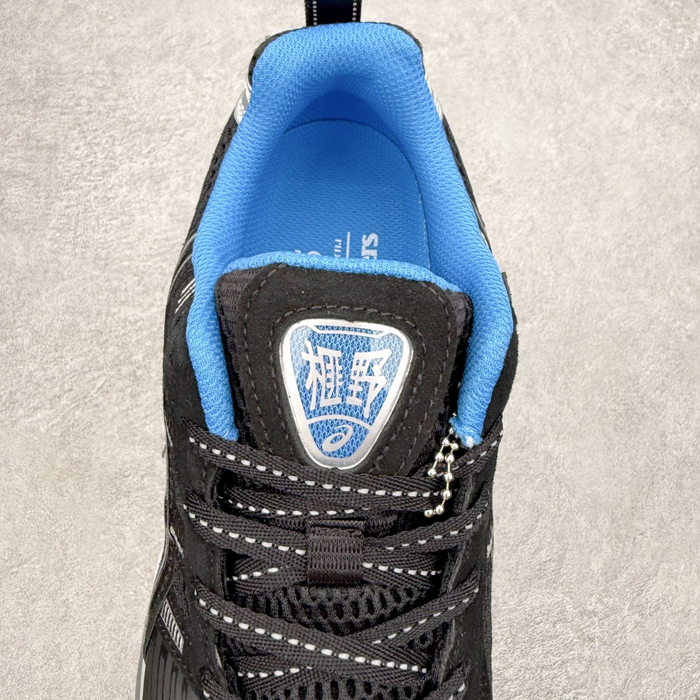 图片[5]-Asics Gel Kayano 12.1 亚瑟士卡亚诺12.1代系列低帮轻量缓震休闲运动跑步鞋 采用环保太空合成革配合透气网眼布鞋面材质 中底3D可视GEL缓震胶效果 升级EVA全新缓震中底部位科技组合耐磨橡胶外底片 尺码：36 37 37.5 38 39 39.5 40.5 41.5 42 42.5 43.5 44 44.5 45-选品中心