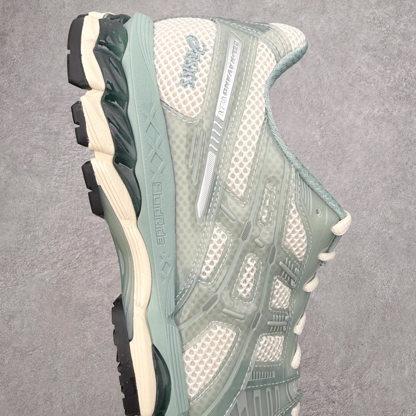 图片[6]-＃ZC总裁 Asics Gel Kayano 12.1 亚瑟士卡亚诺12.1代系列低帮轻量缓震休闲运动跑步鞋 采用环保太空合成革配合透气网眼布鞋面材质 中底3D可视GEL缓震胶效果 升级EVA全新缓震中底部位科技组合耐磨橡胶外底片 尺码：36 37 37.5 38 39 39.5 40.5 41.5 42 42.5 43.5 44 44.5 45 46-选品中心