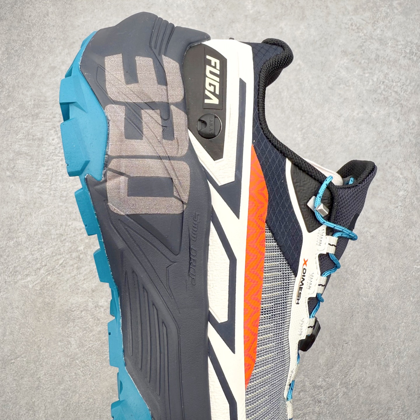 图片[6]-＃K版 KAILAS FUGA EX330 25款长距离跑山 时尚舒适跑步鞋 KAILAS凯乐石品牌是全球三大全系攀登品牌之一，于2003年创立于中国广州，致力于为有攀登梦想的户外运动员及爱好者，研发制造功能性专业装备，满足他们在极限环境下安全舒适的需求，凯乐石专注于科技面料的开发及专业功能设计，产品线覆盖登山、攀岩、徒步、越野跑山、露营、旅行等多项户外运动，通过运动员的测试反馈，不断进化迭代，产品荣获国内外大奖71座，发明专利21个，更突破性的自主研发攀登器械，打造出中国的攀登硬实力。实拍调校N版已经零色差零失真 百分百还原实物色彩所见即所得 不存在货不对板色差等低级问题 选购参考实物拍摄 不混卖不参货 只用心做好货严格选品 承诺混一赔十 尺码：36 36.5 37.5 38 38.5 39 40 40.5 41 42 42.5 43 44 44.5 45-选品中心