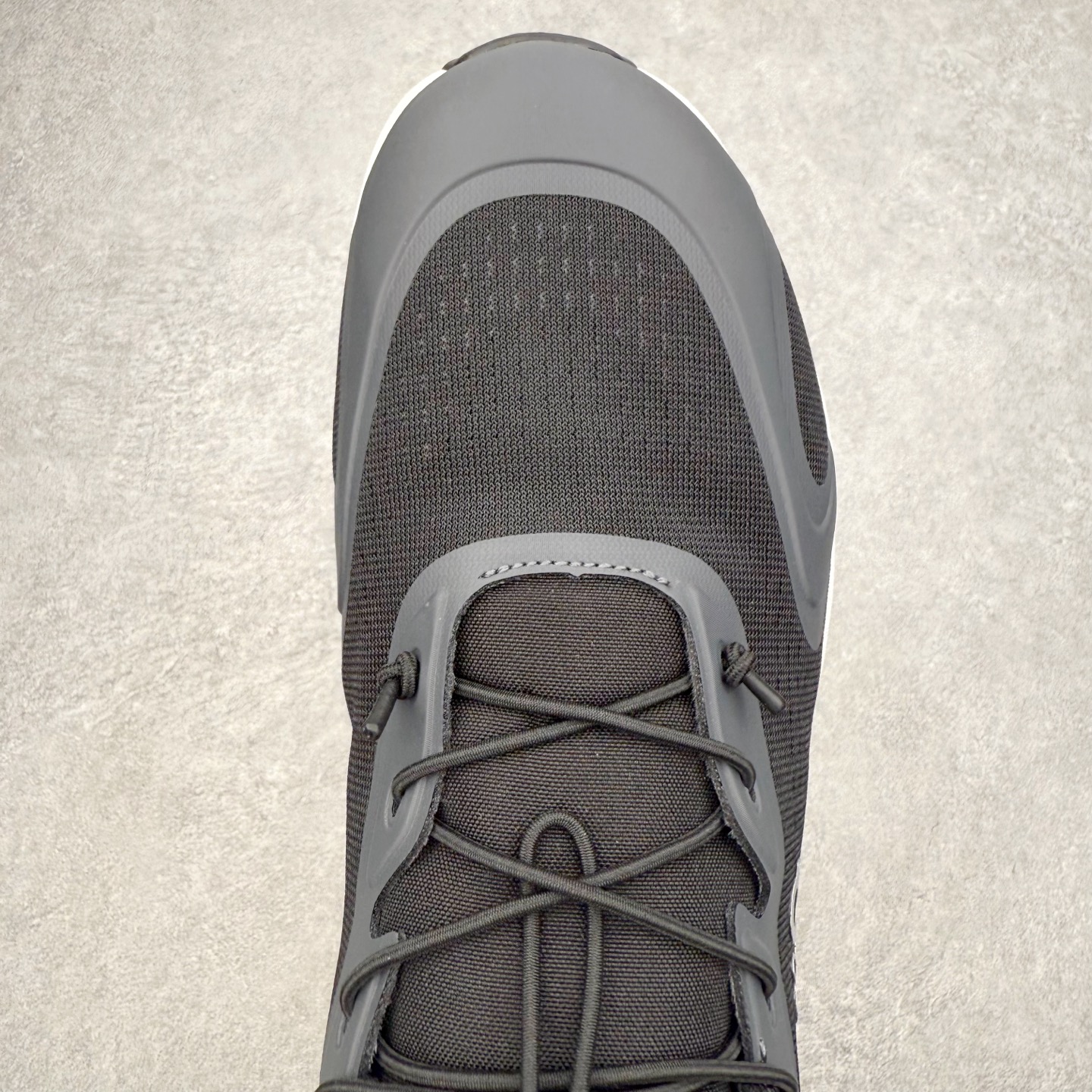 图片[4]-＃莞产 LOEWE罗意威 x ON昂跑 联名款 Cloudsolo系列 •原鞋一致橡胶底 原版高弹MD 加爆米花料 •正确后跟小蛮腰 •Logo立体有光泽度 •正确鞋头饱满立体 •鞋舌TPU立体高频 •正确鞋面网布多层厚实材料 •后跟织带高频立体 织带上浆加硬 •正确鞋带头滴胶柔软 •正确鞋垫前薄后厚有弹性（欧奈斯材料，非普通海玻璃） 尺码：36 36.5 37 37.5 38 38.5 39 40 40.5 41 42 42.5 43 44 44.5 45 46（真半码）-选品中心