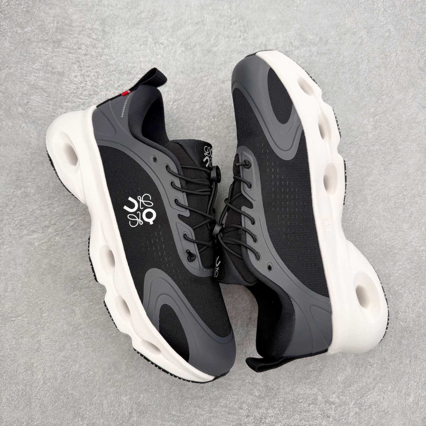 图片[3]-＃莞产 LOEWE罗意威 x ON昂跑 联名款 Cloudsolo系列 •原鞋一致橡胶底 原版高弹MD 加爆米花料 •正确后跟小蛮腰 •Logo立体有光泽度 •正确鞋头饱满立体 •鞋舌TPU立体高频 •正确鞋面网布多层厚实材料 •后跟织带高频立体 织带上浆加硬 •正确鞋带头滴胶柔软 •正确鞋垫前薄后厚有弹性（欧奈斯材料，非普通海玻璃） 尺码：36 36.5 37 37.5 38 38.5 39 40 40.5 41 42 42.5 43 44 44.5 45 46（真半码）-选品中心