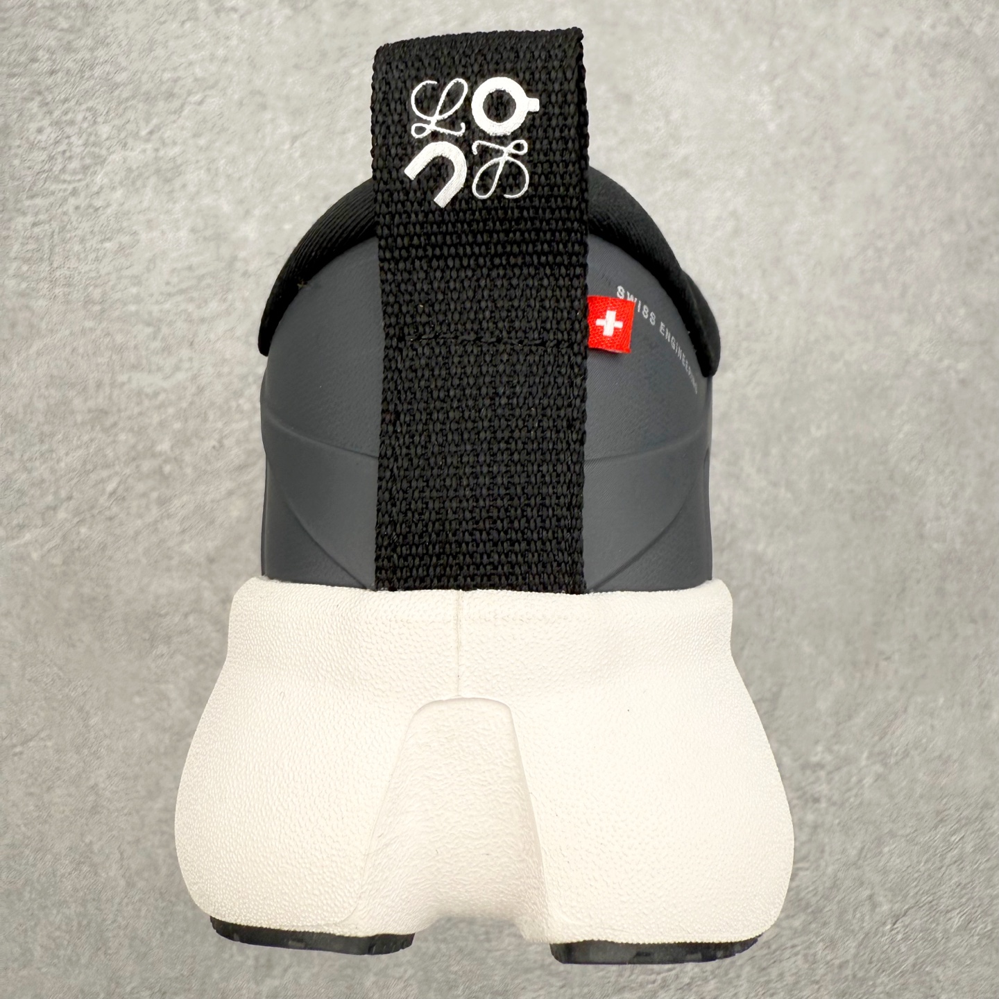 图片[8]-＃莞产 LOEWE罗意威 x ON昂跑 联名款 Cloudsolo系列 •原鞋一致橡胶底 原版高弹MD 加爆米花料 •正确后跟小蛮腰 •Logo立体有光泽度 •正确鞋头饱满立体 •鞋舌TPU立体高频 •正确鞋面网布多层厚实材料 •后跟织带高频立体 织带上浆加硬 •正确鞋带头滴胶柔软 •正确鞋垫前薄后厚有弹性（欧奈斯材料，非普通海玻璃） 尺码：36 36.5 37 37.5 38 38.5 39 40 40.5 41 42 42.5 43 44 44.5 45 46（真半码）-选品中心