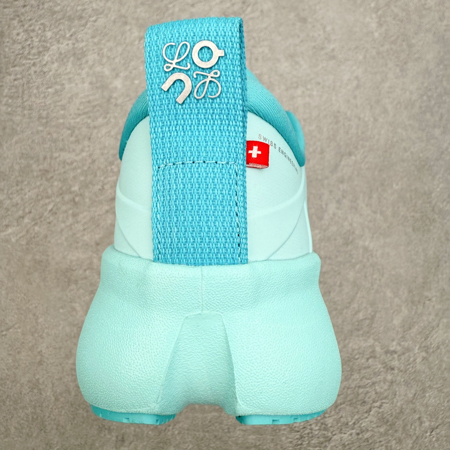 图片[8]-＃莞产 LOEWE罗意威 x ON昂跑 联名款 Cloudsolo系列 •原鞋一致橡胶底 原版高弹MD 加爆米花料 •正确后跟小蛮腰 •Logo立体有光泽度 •正确鞋头饱满立体 •鞋舌TPU立体高频 •正确鞋面网布多层厚实材料 •后跟织带高频立体 织带上浆加硬 •正确鞋带头滴胶柔软 •正确鞋垫前薄后厚有弹性（欧奈斯材料，非普通海玻璃） 尺码：36 36.5 37 37.5 38 38.5 39 40 40.5 41 42 42.5 43 44 44.5 45 46（真半码）-选品中心