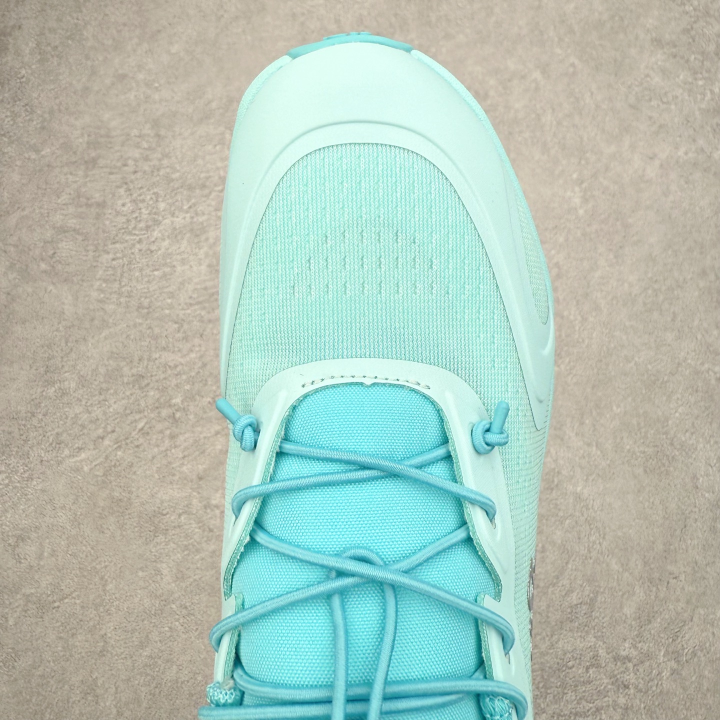 图片[4]-＃莞产 LOEWE罗意威 x ON昂跑 联名款 Cloudsolo系列 •原鞋一致橡胶底 原版高弹MD 加爆米花料 •正确后跟小蛮腰 •Logo立体有光泽度 •正确鞋头饱满立体 •鞋舌TPU立体高频 •正确鞋面网布多层厚实材料 •后跟织带高频立体 织带上浆加硬 •正确鞋带头滴胶柔软 •正确鞋垫前薄后厚有弹性（欧奈斯材料，非普通海玻璃） 尺码：36 36.5 37 37.5 38 38.5 39 40 40.5 41 42 42.5 43 44 44.5 45 46（真半码）-选品中心