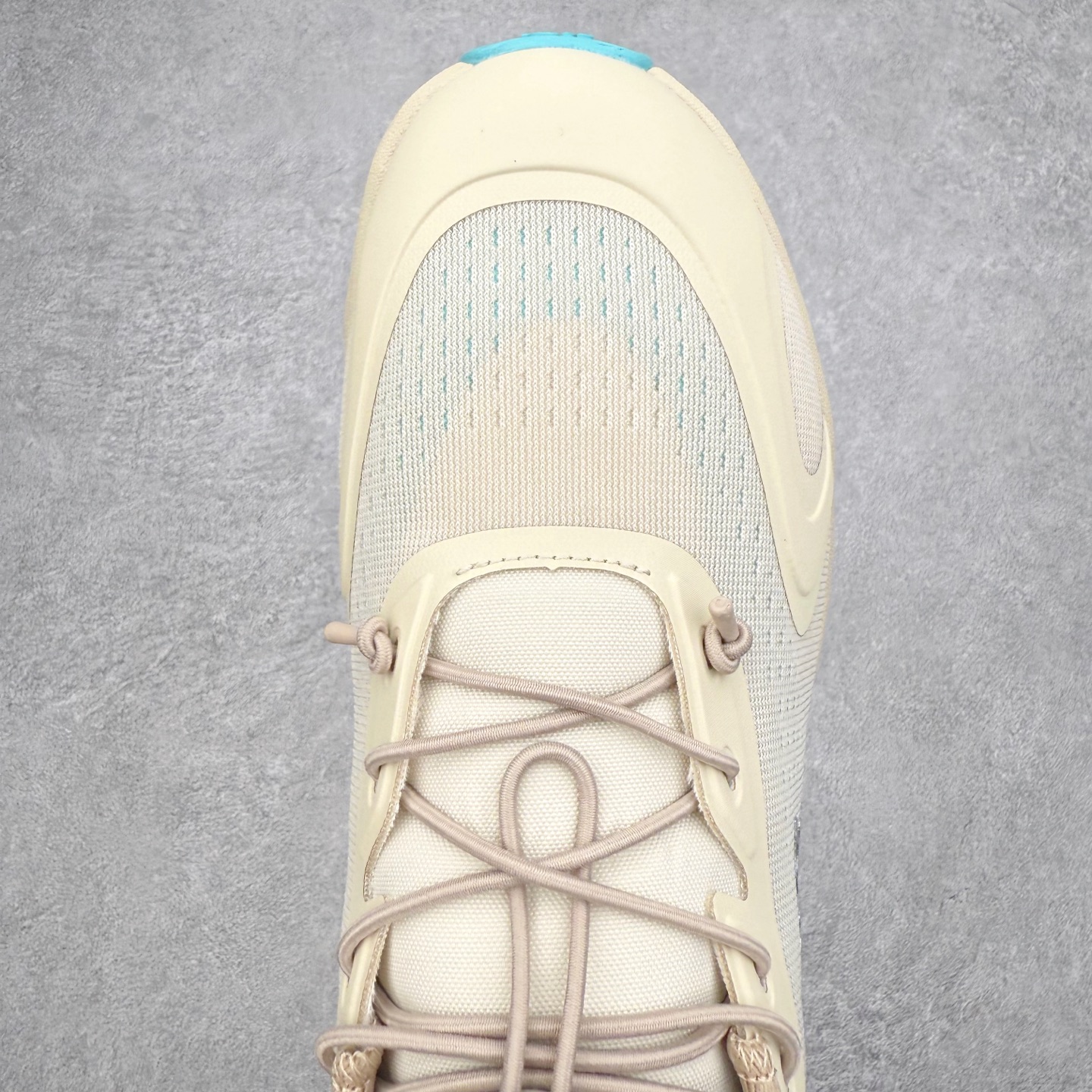 图片[4]-＃莞产 LOEWE罗意威 x ON昂跑 联名款 Cloudsolo系列 •原鞋一致橡胶底 原版高弹MD 加爆米花料 •正确后跟小蛮腰 •Logo立体有光泽度 •正确鞋头饱满立体 •鞋舌TPU立体高频 •正确鞋面网布多层厚实材料 •后跟织带高频立体 织带上浆加硬 •正确鞋带头滴胶柔软 •正确鞋垫前薄后厚有弹性（欧奈斯材料，非普通海玻璃） 尺码：36 36.5 37 37.5 38 38.5 39 40 40.5 41 42 42.5 43 44 44.5 45 46（真半码）-选品中心