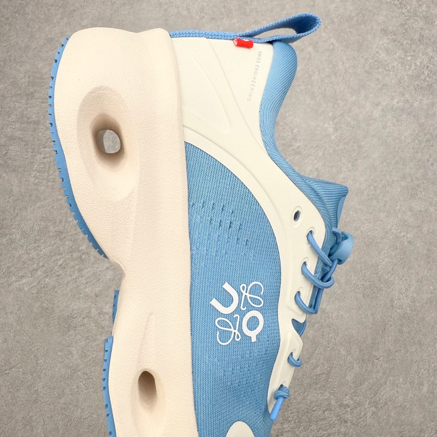 图片[6]-＃莞产 LOEWE罗意威 x ON昂跑 联名款 Cloudsolo系列 •原鞋一致橡胶底 原版高弹MD 加爆米花料 •正确后跟小蛮腰 •Logo立体有光泽度 •正确鞋头饱满立体 •鞋舌TPU立体高频 •正确鞋面网布多层厚实材料 •后跟织带高频立体 织带上浆加硬 •正确鞋带头滴胶柔软 •正确鞋垫前薄后厚有弹性（欧奈斯材料，非普通海玻璃） 尺码：36 36.5 37 37.5 38 38.5 39 40 40.5 41 42 42.5 43 44 44.5 45 46（真半码）-选品中心