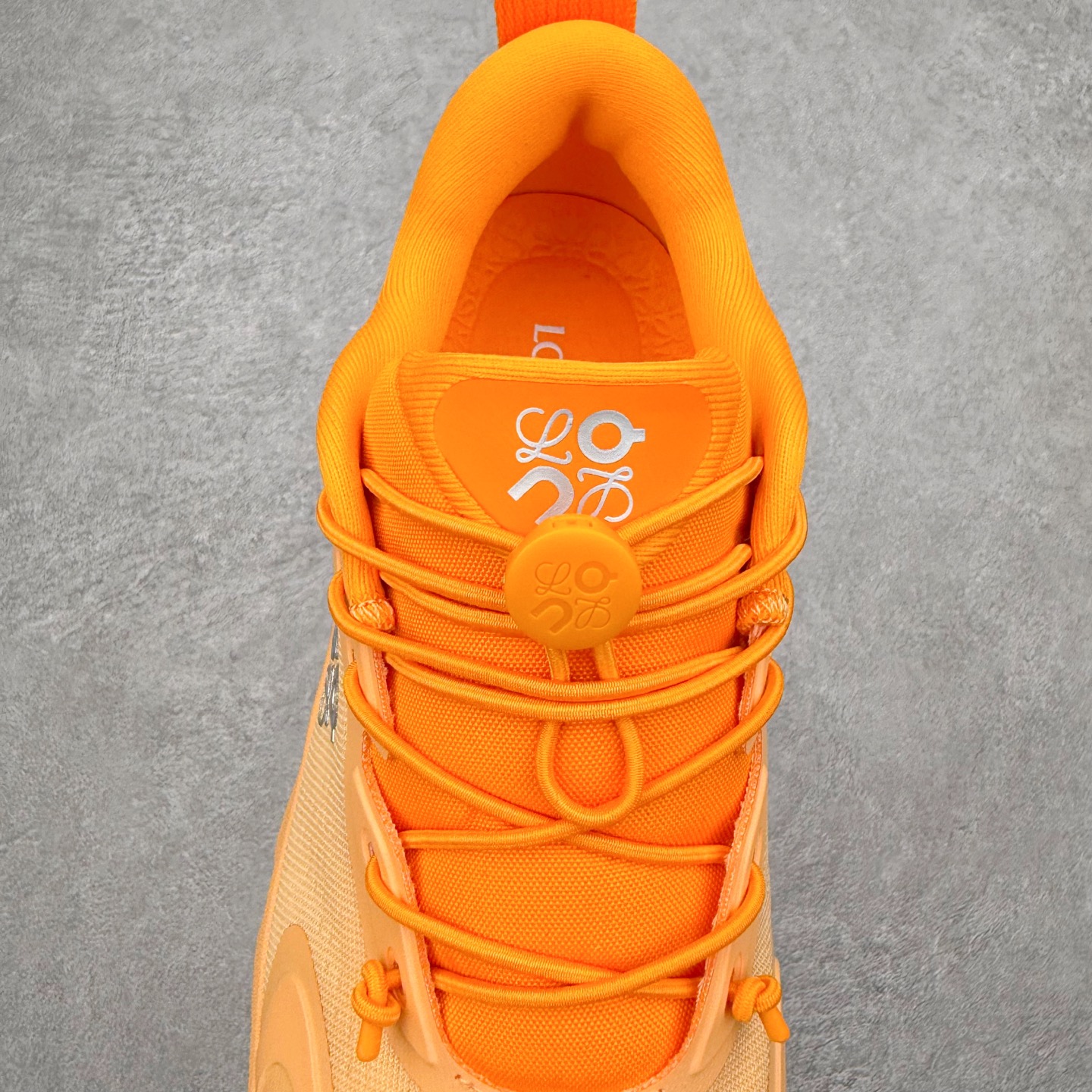 图片[5]-＃莞产 LOEWE罗意威 x ON昂跑 联名款 Cloudsolo系列 •原鞋一致橡胶底 原版高弹MD 加爆米花料 •正确后跟小蛮腰 •Logo立体有光泽度 •正确鞋头饱满立体 •鞋舌TPU立体高频 •正确鞋面网布多层厚实材料 •后跟织带高频立体 织带上浆加硬 •正确鞋带头滴胶柔软 •正确鞋垫前薄后厚有弹性（欧奈斯材料，非普通海玻璃） 尺码：36 36.5 37 37.5 38 38.5 39 40 40.5 41 42 42.5 43 44 44.5 45 46（真半码）-选品中心