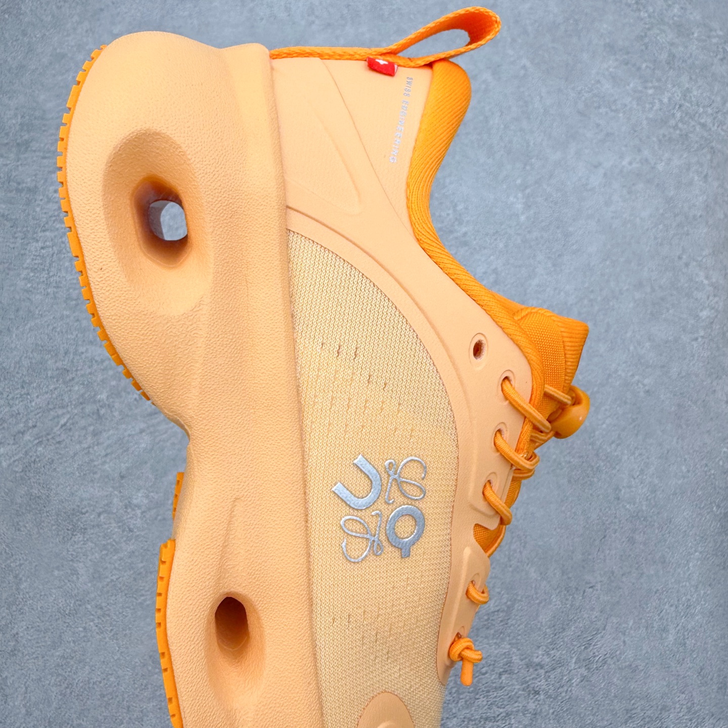 图片[6]-＃莞产 LOEWE罗意威 x ON昂跑 联名款 Cloudsolo系列 •原鞋一致橡胶底 原版高弹MD 加爆米花料 •正确后跟小蛮腰 •Logo立体有光泽度 •正确鞋头饱满立体 •鞋舌TPU立体高频 •正确鞋面网布多层厚实材料 •后跟织带高频立体 织带上浆加硬 •正确鞋带头滴胶柔软 •正确鞋垫前薄后厚有弹性（欧奈斯材料，非普通海玻璃） 尺码：36 36.5 37 37.5 38 38.5 39 40 40.5 41 42 42.5 43 44 44.5 45 46（真半码）-选品中心