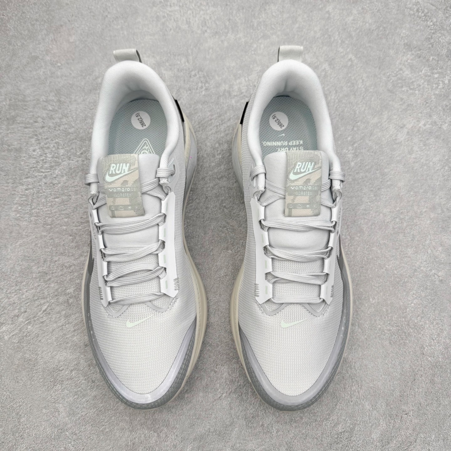 图片[2]-＃纯原 NK Vomero 18 GTX 时尚舒适 网布防滑耐磨 低帮跑步鞋 HQ7001-003 实拍调校N版已经零色差零失真 百分百还原实物色彩所见即所得 不存在货不对板色差等低级问题 选购参考实物拍摄 不混卖不参货 只用心做好货严格选品 承诺混一赔十 尺码：36 36.5 37.5 38 38.5 39 40 40.5 41 42 42.5 43 44 44.5 45-选品中心