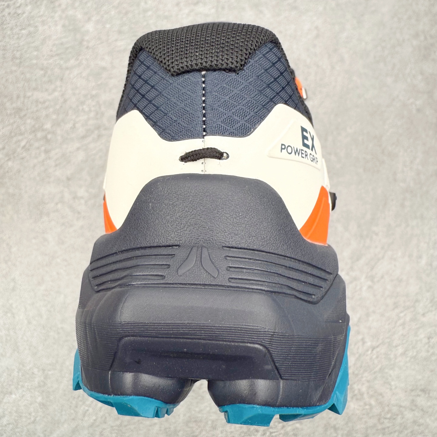 图片[8]-＃K版 KAILAS FUGA EX3 BOA 凯乐石25款舒适缓冲徒步 织物TPU减震防滑透气包裹性轻便低帮 超强抓地力越野跑步鞋 KAILAS凯乐石品牌是全球三大全系攀登品牌之一，于2003年创立于中国广州，致力于为有攀登梦想的户外运动员及爱好者，研发制造功能性专业装备，满足他们在极限环境下安全舒适的需求，凯乐石专注于科技面料的开发及专业功能设计，产品线覆盖登山、攀岩、徒步、越野跑山、露营、旅行等多项户外运动，通过运动员的测试反馈，不断进化迭代，产品荣获国内外大奖71座，发明专利21个，更突破性的自主研发攀登器械，打造出中国的攀登硬实力。实拍调校N版已经零色差零失真 百分百还原实物色彩所见即所得 不存在货不对板色差等低级问题 选购参考实物拍摄 不混卖不参货 只用心做好货严格选品 承诺混一赔十 尺码：36 36.5 37.5 38 38.5 39 39.5 40 40.5 41 41.5 42 42.5 43 44 44.5 45-选品中心