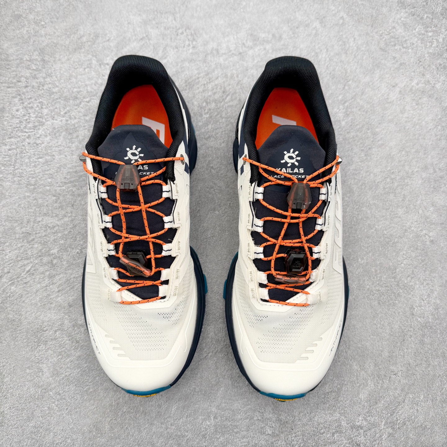 图片[2]-＃K版 KAILAS FUGA EX3 BOA 凯乐石25款舒适缓冲徒步 织物TPU减震防滑透气包裹性轻便低帮 超强抓地力越野跑步鞋 KAILAS凯乐石品牌是全球三大全系攀登品牌之一，于2003年创立于中国广州，致力于为有攀登梦想的户外运动员及爱好者，研发制造功能性专业装备，满足他们在极限环境下安全舒适的需求，凯乐石专注于科技面料的开发及专业功能设计，产品线覆盖登山、攀岩、徒步、越野跑山、露营、旅行等多项户外运动，通过运动员的测试反馈，不断进化迭代，产品荣获国内外大奖71座，发明专利21个，更突破性的自主研发攀登器械，打造出中国的攀登硬实力。实拍调校N版已经零色差零失真 百分百还原实物色彩所见即所得 不存在货不对板色差等低级问题 选购参考实物拍摄 不混卖不参货 只用心做好货严格选品 承诺混一赔十 尺码：36 36.5 37.5 38 38.5 39 39.5 40 40.5 41 41.5 42 42.5 43 44 44.5 45-选品中心