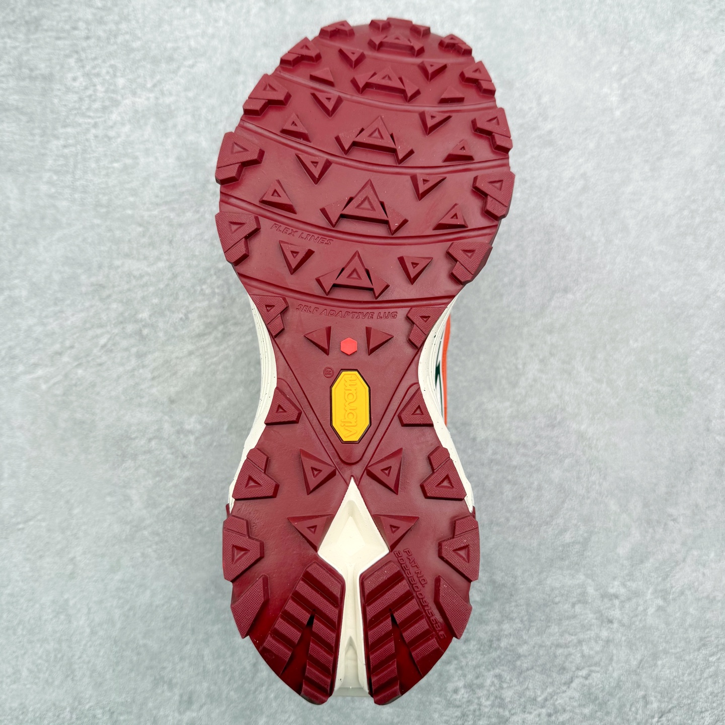 图片[9]-＃K版 KAILAS FUGA EX3 BOA 凯乐石25款舒适缓冲徒步 织物TPU减震防滑透气包裹性轻便低帮 超强抓地力越野跑步鞋 KAILAS凯乐石品牌是全球三大全系攀登品牌之一，于2003年创立于中国广州，致力于为有攀登梦想的户外运动员及爱好者，研发制造功能性专业装备，满足他们在极限环境下安全舒适的需求，凯乐石专注于科技面料的开发及专业功能设计，产品线覆盖登山、攀岩、徒步、越野跑山、露营、旅行等多项户外运动，通过运动员的测试反馈，不断进化迭代，产品荣获国内外大奖71座，发明专利21个，更突破性的自主研发攀登器械，打造出中国的攀登硬实力。实拍调校N版已经零色差零失真 百分百还原实物色彩所见即所得 不存在货不对板色差等低级问题 选购参考实物拍摄 不混卖不参货 只用心做好货严格选品 承诺混一赔十 尺码：36 36.5 37.5 38 38.5 39 39.5 40 40.5 41 41.5 42 42.5 43 44 44.5 45-选品中心